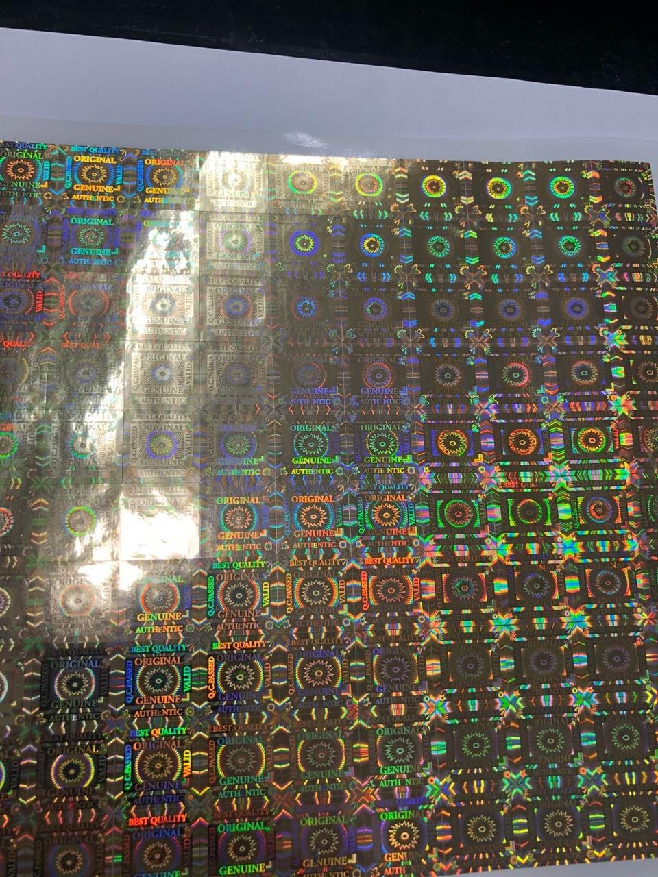 Pinnacle Plastic Square Ready Made 1000 Holograms and Labels (15 Mm X 15Mm , Gold)