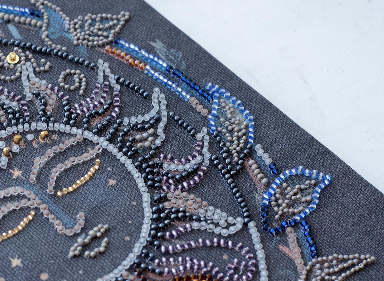 Abris Art Zestaw do haftu koralikowego DIY Rękodzieło HandMade Płótno ze Wzorem, Koraliki 5113 sztuk, Igły dla Początkujących Zestaw z Akcesoriami