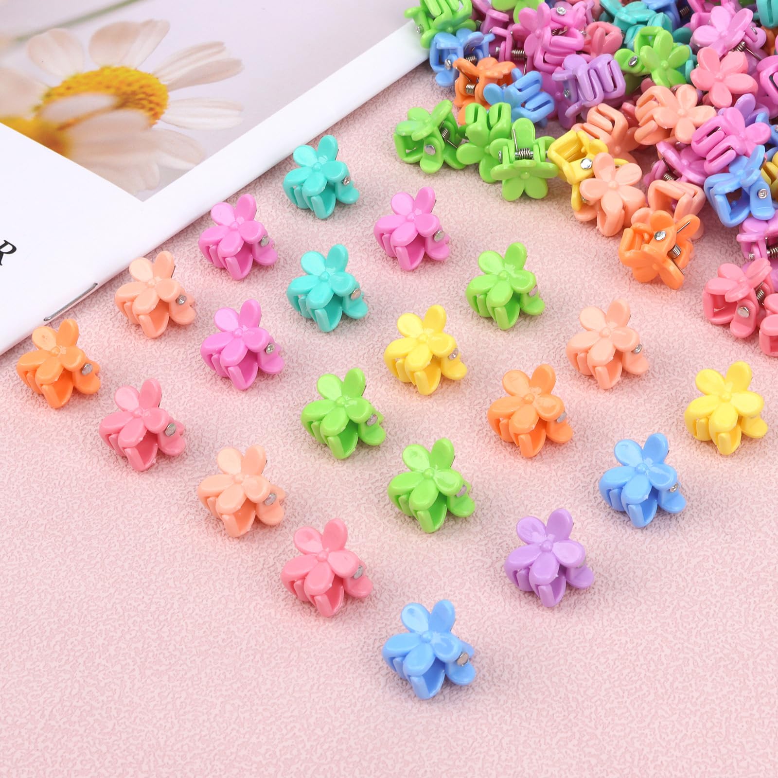Mini pinzas para el cabello con diseño de flores, 200 unidades, accesorios para el cabello para niñas y mujeres, color aleatorio, estilo Y2K de los años 90 7