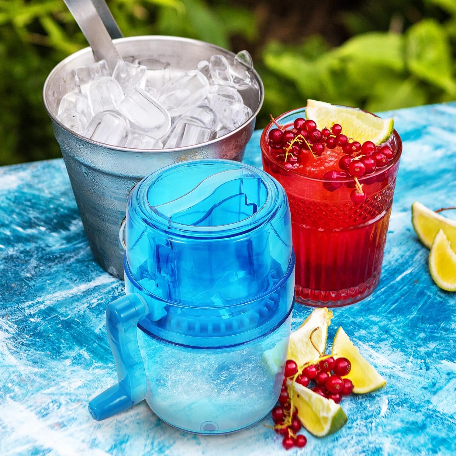Garneck Manual Ice Crusher Hand Crank Ice Chopper Small Blue Portable for Home Kitchen and Party Use