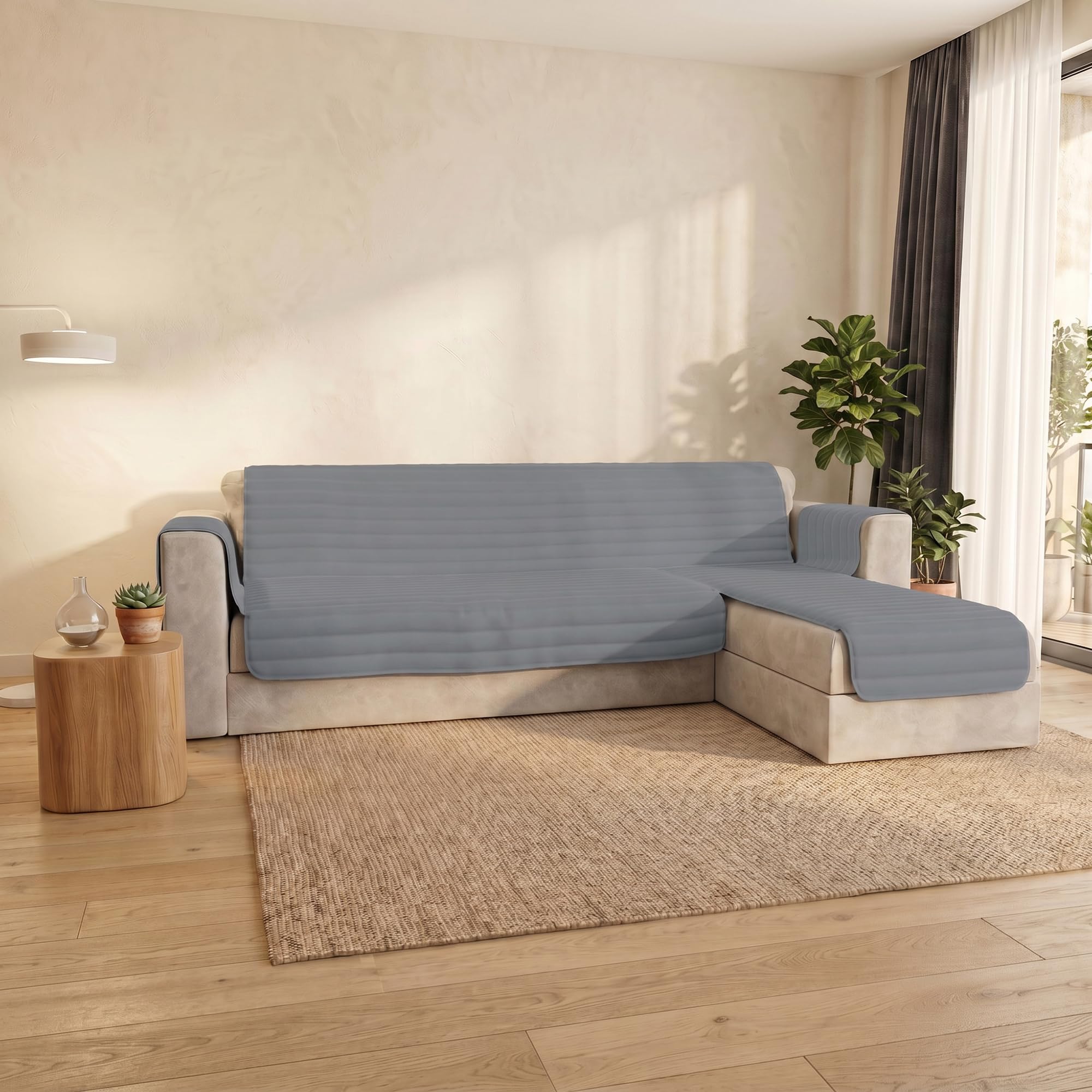 Italian Bed Linen Pinsonic TRENDY Quilted Sofa Cover with Reversible Peninsula, Light Grey, 190 cm