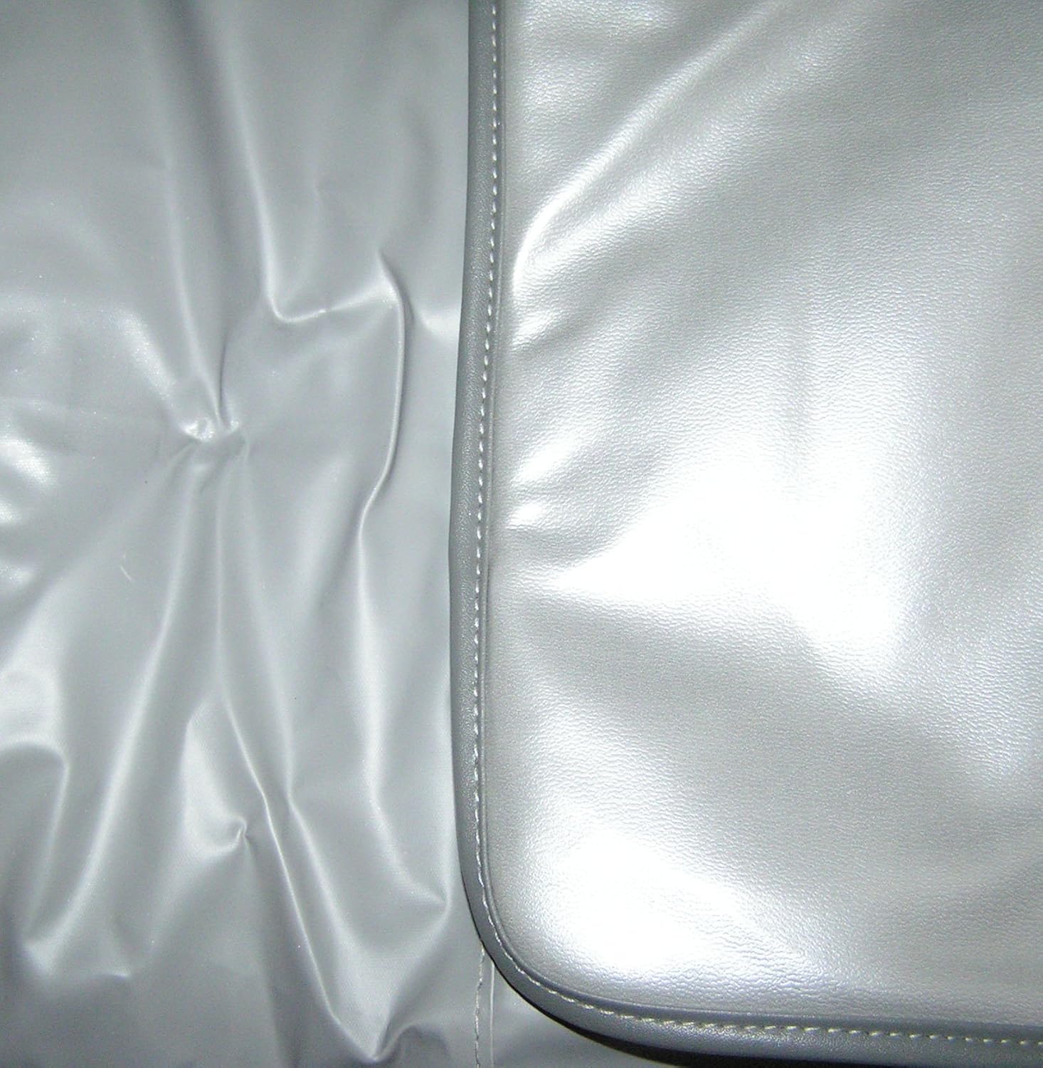Close-up of the Far-Infrared Slimming Suit material