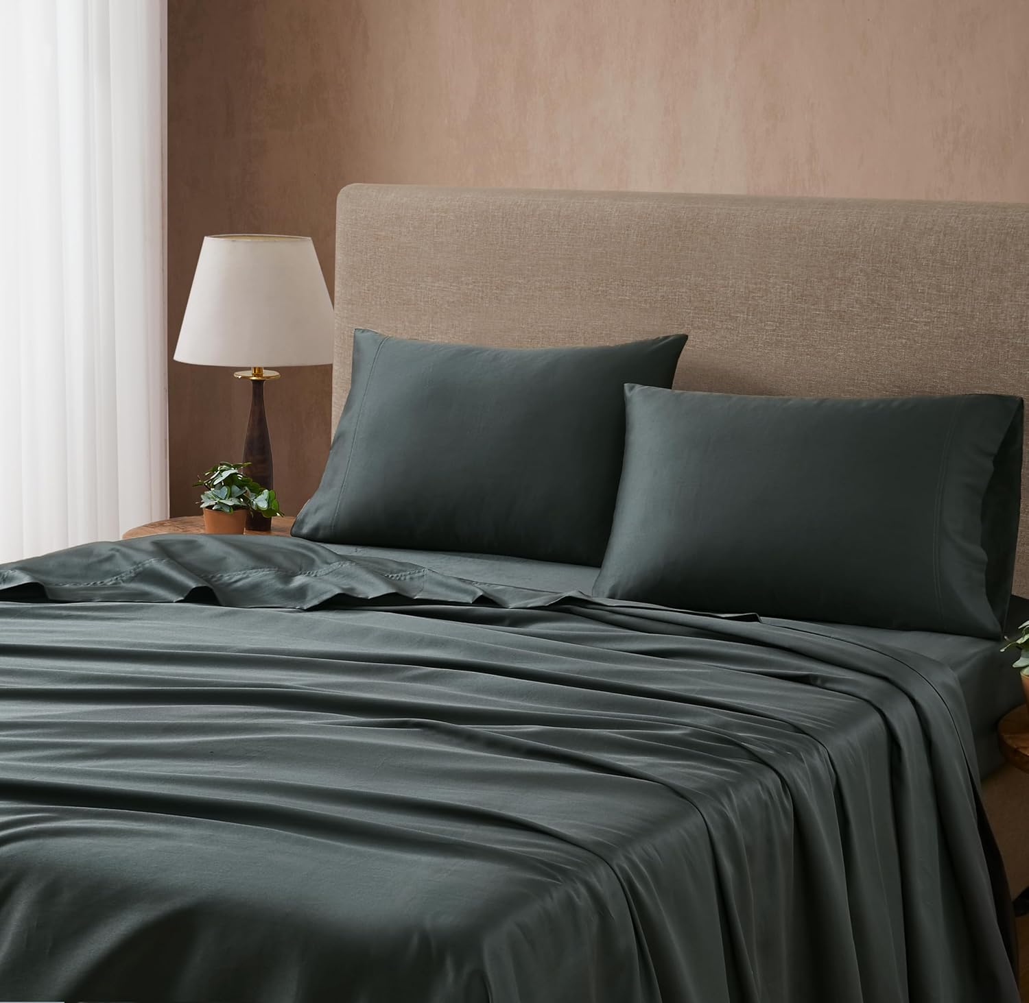 Linen Closet 4 Pc Cotton Rich Blend Queen Sheet Set, Dark Gray, 300 Thread Count, Smooth Sateen Weave, Deep Pocket Fitted Sheet, Fits Up to 18" Mattresses, Soft Bed Sheets Set, Juego De Sábanas Queen
