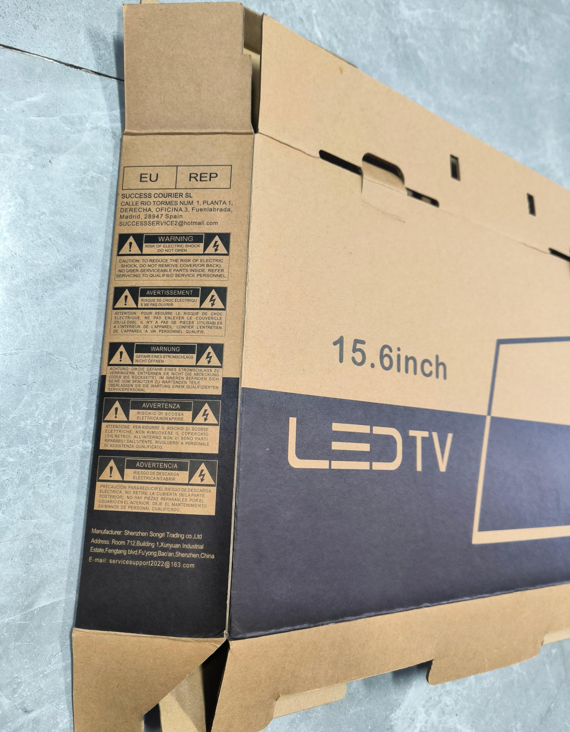 KCR Televisor Digital Portátil de 15,6 Pulgadas, DVB-T2, HDMI/VGA, USB, Alimentación 12V/220V, con Mando a Distancia