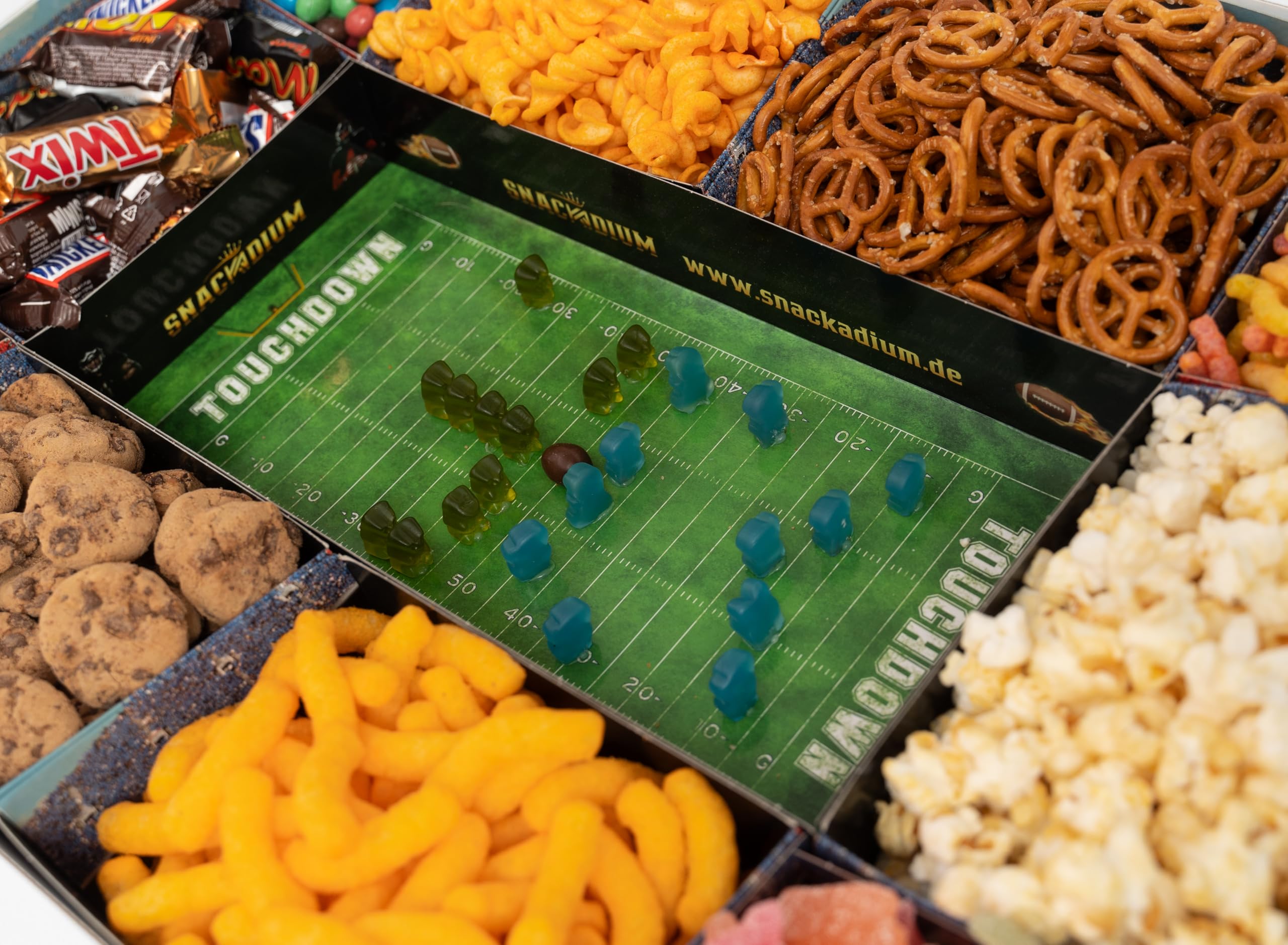 Das SNACKADIUM für spannende Footballabende/Snackstadion für echte Footballfans/Super Bowl - American Football Snack Stadion (Blau)