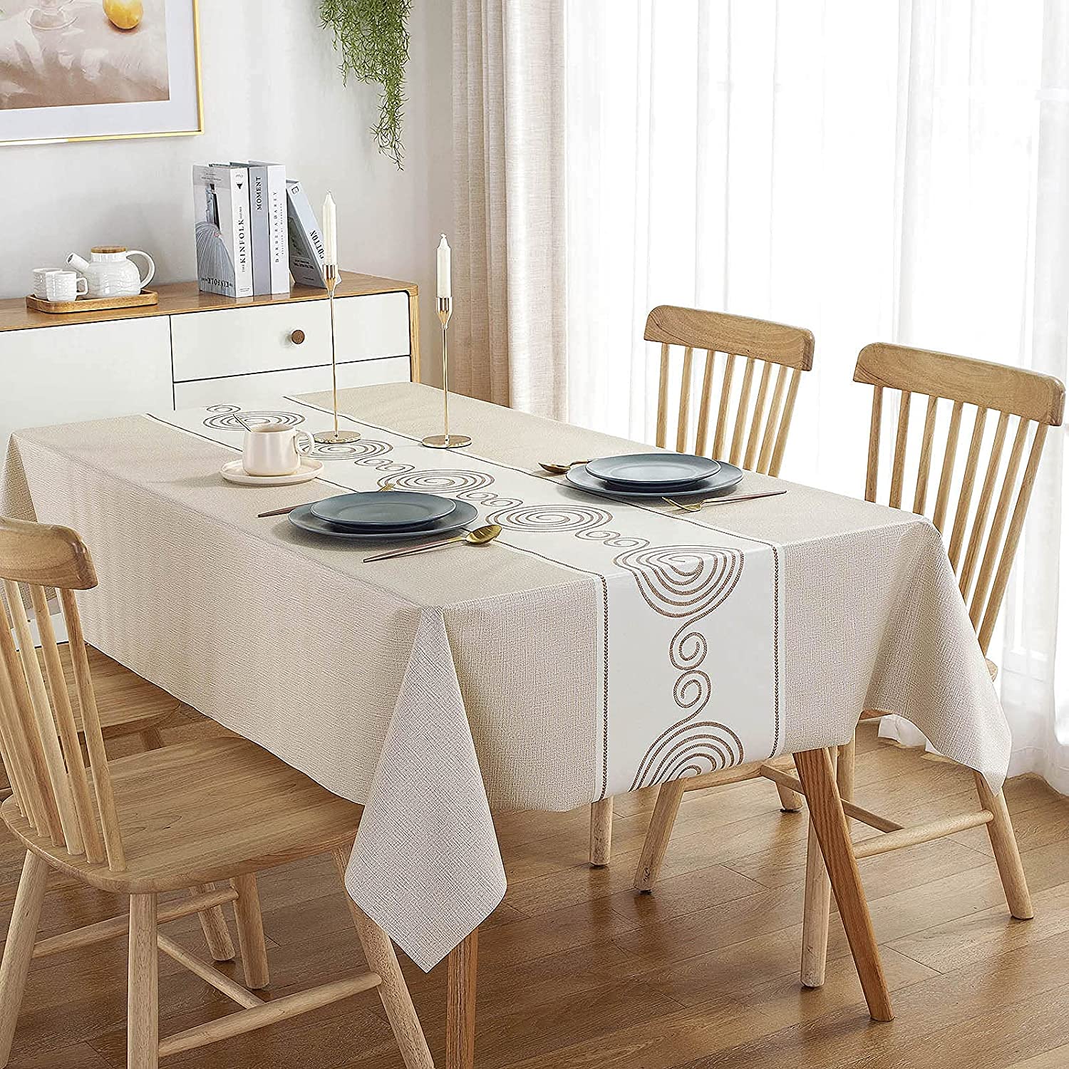 Nappe rectangulaire anti salissure pour sublimer vos repas de famille et goûters d'enfants