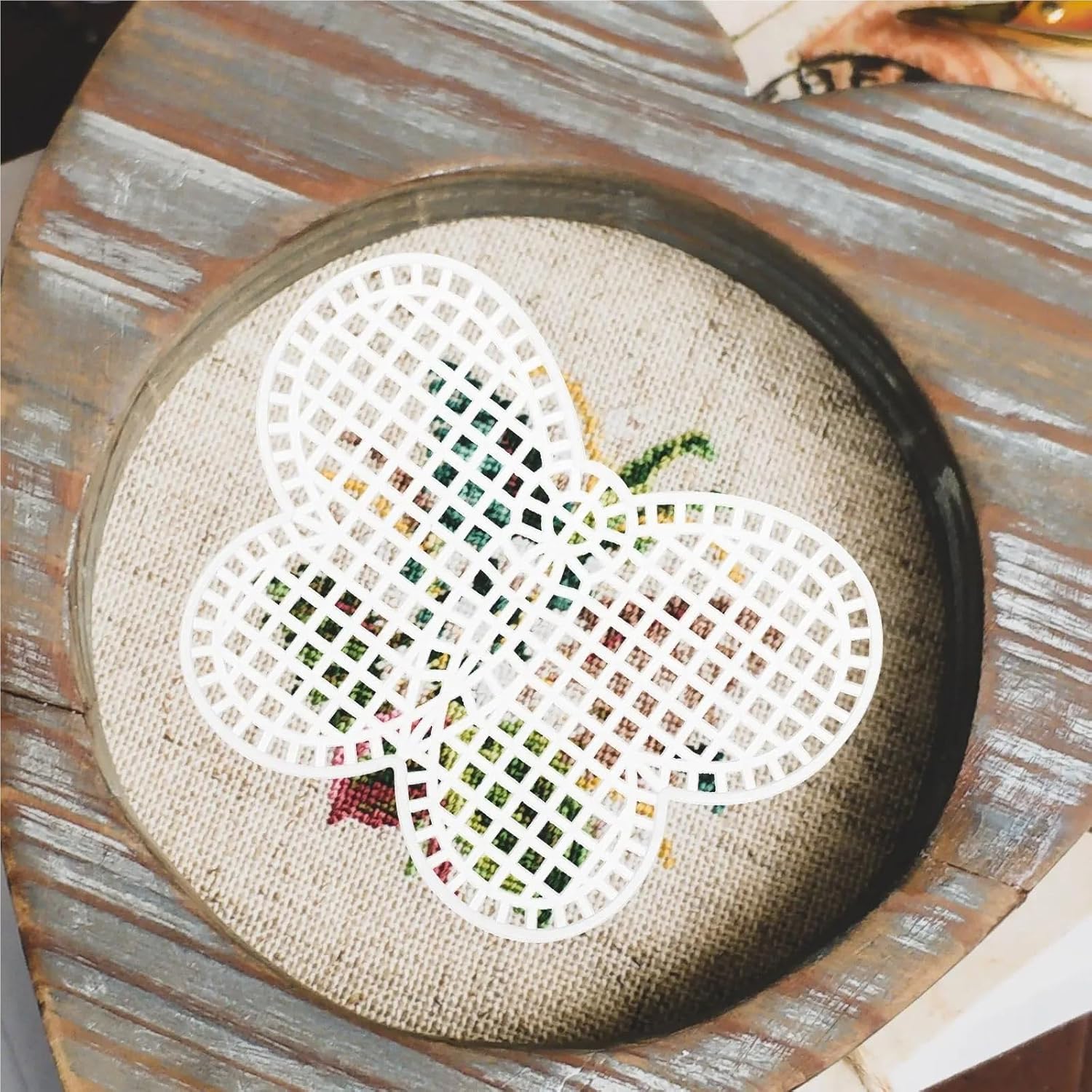 Plastic Canvas Sheets 20 Pcs Stitch Material Creative Sewing Pads Cross Waste Canvas for Stitching White Plastic