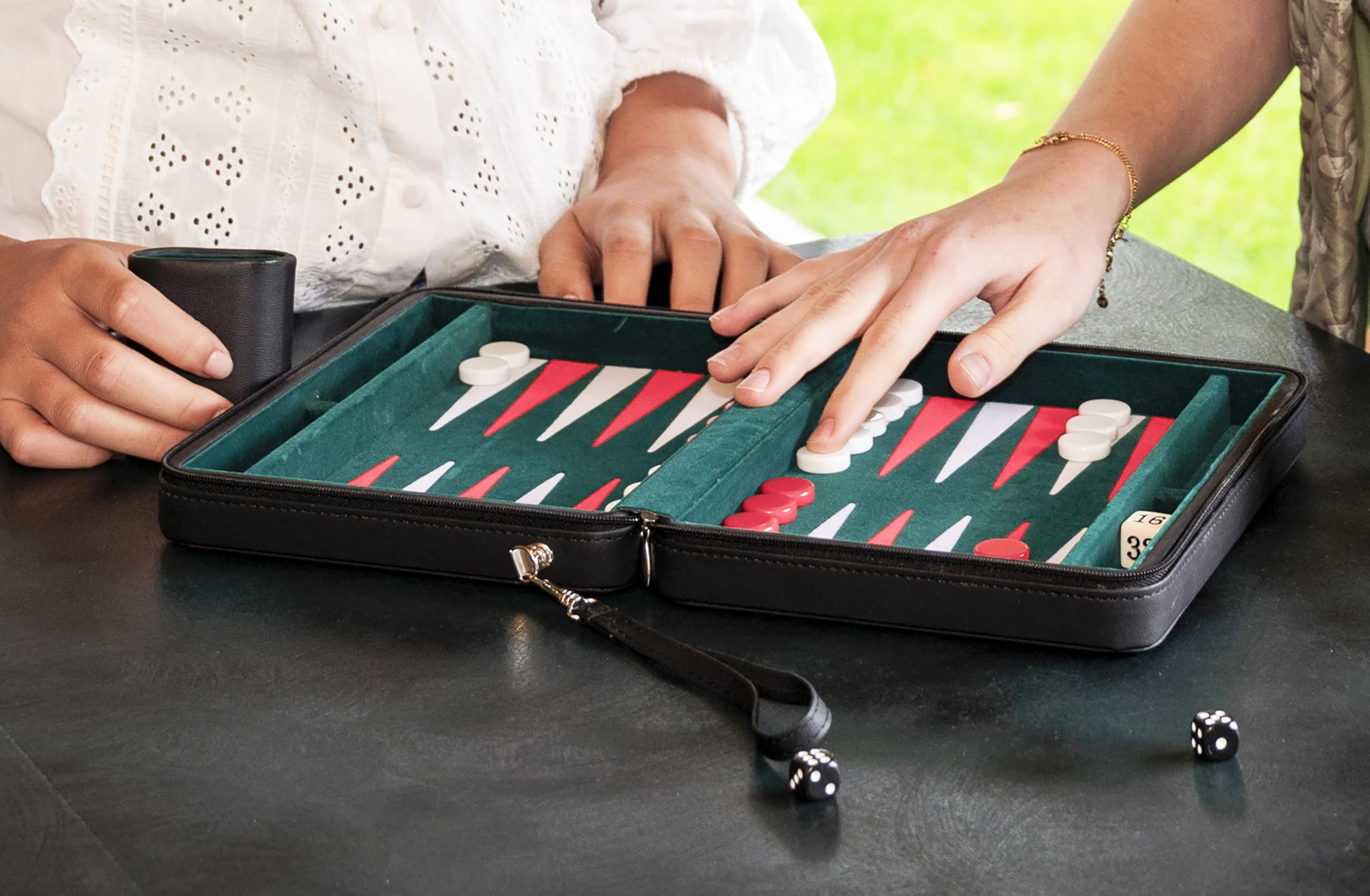 Engelhart Backgammon podróżny 9" zamykany zieleń czerwień biel plansza z filcu gra strategiczna 6+