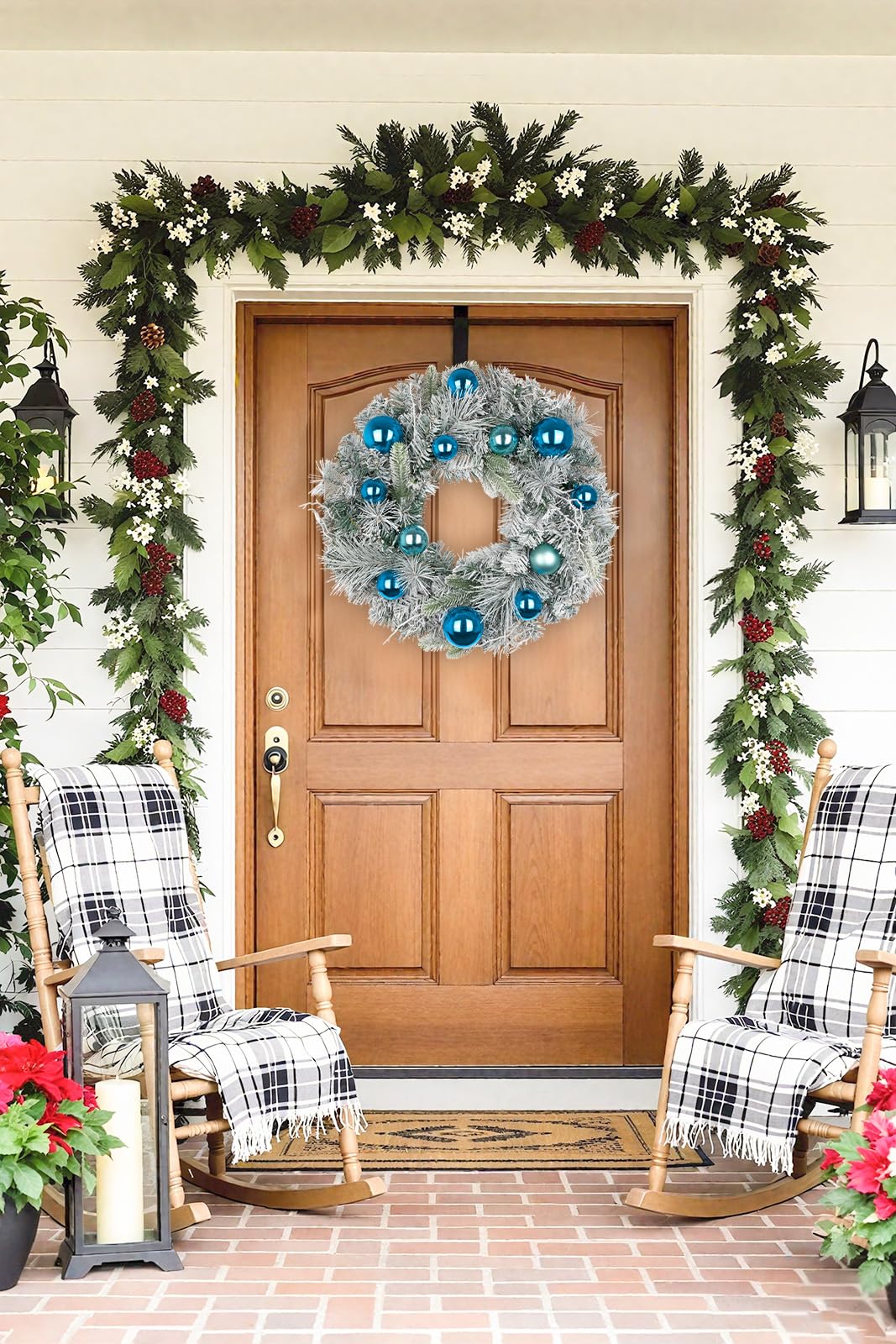 Oairse Couronne de Noël de 61 cm pour porte d'entrée, grande couronne de porte avec boules bleues, grande couronne artificielle décorative avec pin enneigé, décorations de Noël à suspendre pour