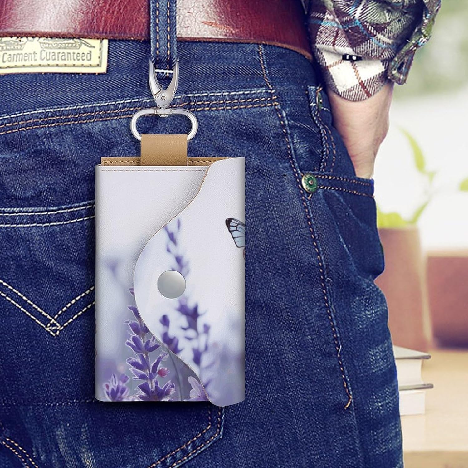 Lavender Flower Background with Butterflies And Flowers Key Case Leather Car Key Holder Bag Portable Small Coin Purse Unisex Pouch Keychain
