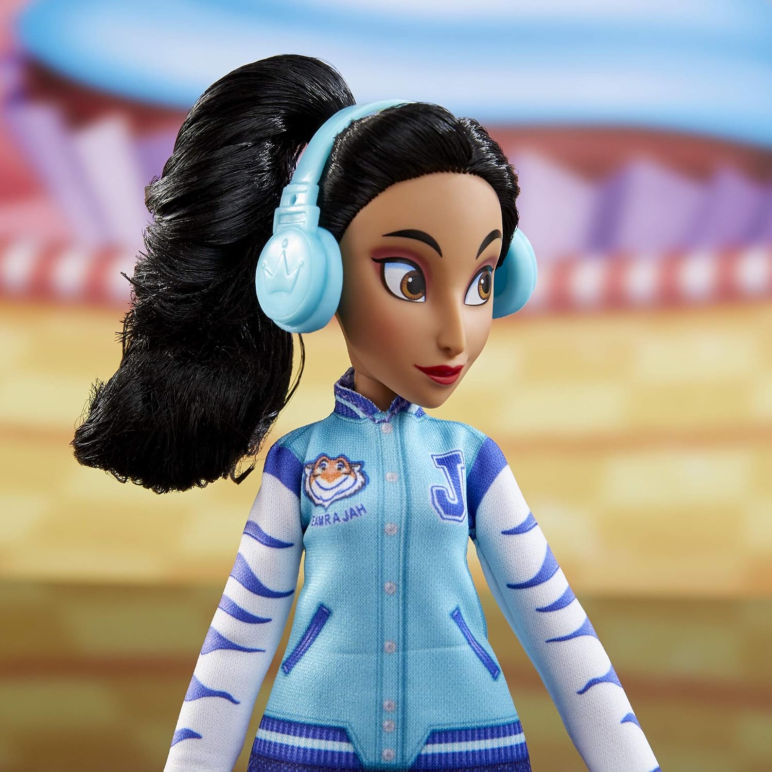 Disney Princess Comfy Squad Jasmine Fashion Doll, Toy Inspired by the Film Ralph Breaks the Internet, Casual Outfit Doll - Image 5