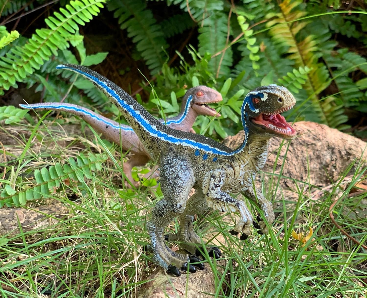 Gemini&Genius Velociraptor Dinosaur Toy for Kids, Raptor Dinosaur with Moveable Jaw and Hands, Realistic and Funny Dino Gift, Display, Collection and Play for Kids