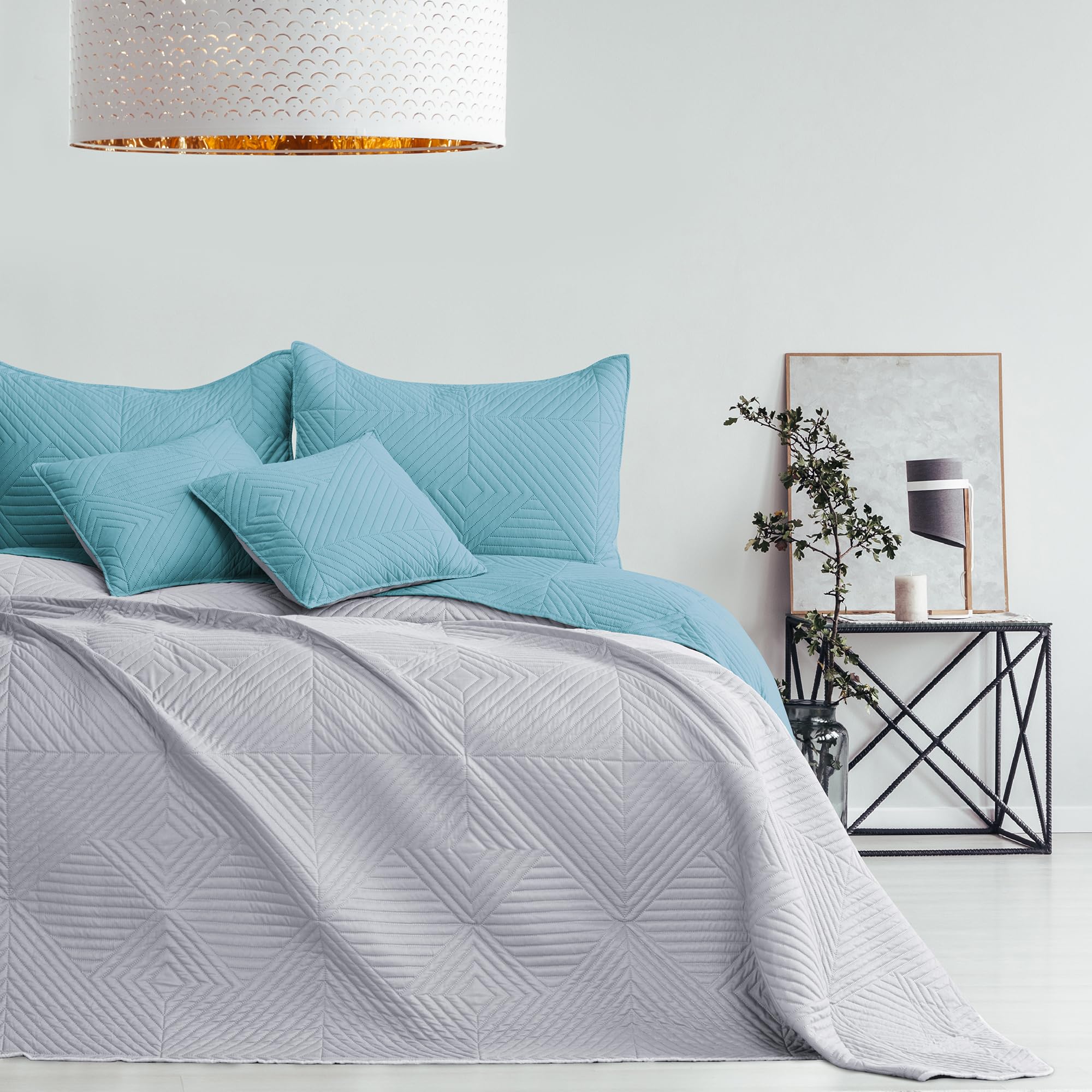 RESTILO Tagesdecke blau grau 170x210 Bettüberwürf zweiseitig Ultrasonic Steppung Polyester Softa