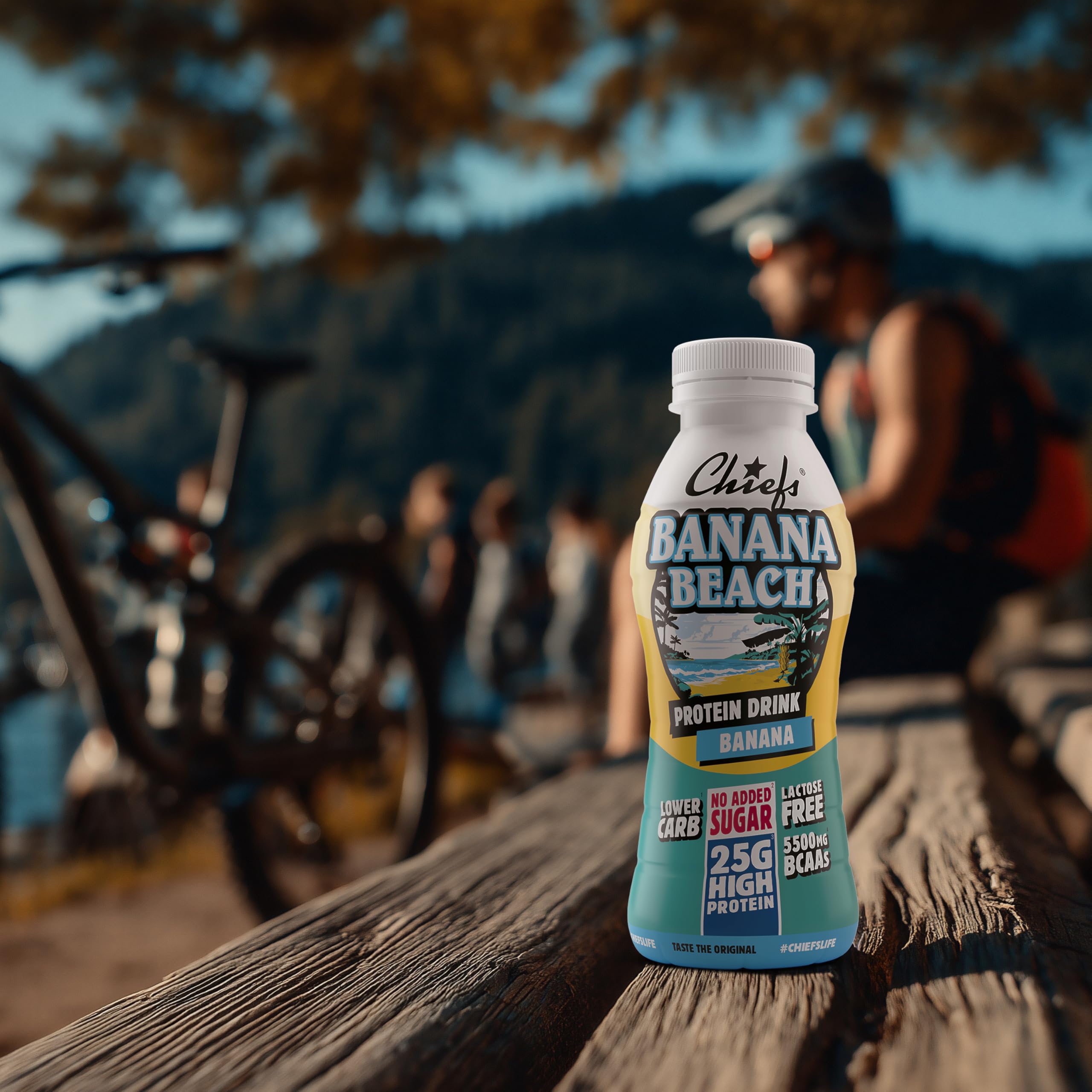 Chiefs® Milk Protein Drink con 25g di proteine e BCAA • Shake ad alto contenuto proteico a basso contenuto di carboidrati • Senza lattosio e senza zuccheri aggiunti • 8 x 330ml (Banana Beach)