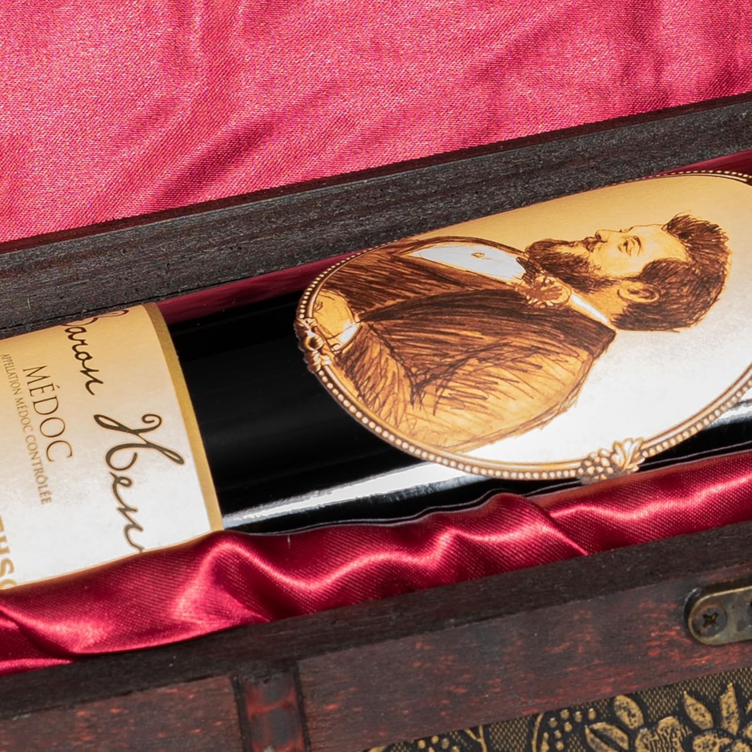 Das perfekte Weingeschenk: Baron Philippe de Rothschild 'Baron Henri' A.O.C. Medoc (0.75 l) in edler Vintage-Holzbox-, Bordeaux in Holzkiste aus Frankreich für Kenner und Experten