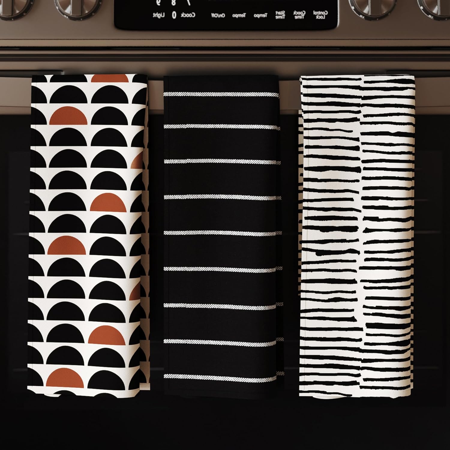 No. 918 Marrin 3-Piece Modern Kitchen Towel Set, Black and White