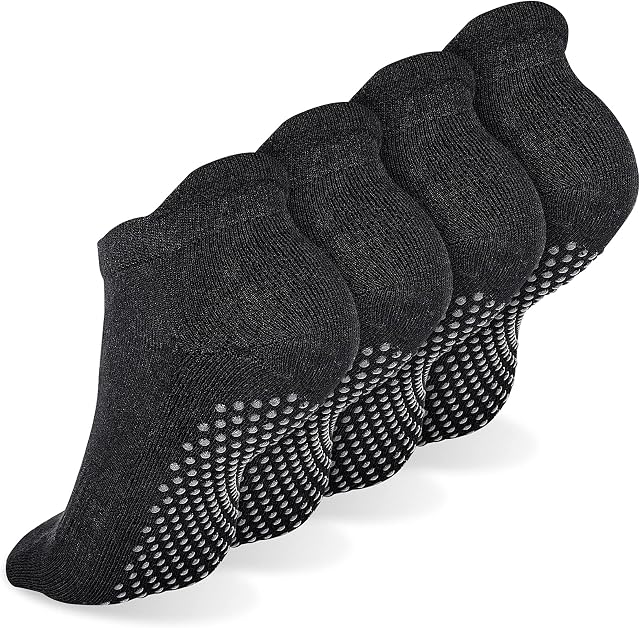 ASTER Women's 4 Pairs Non-Slip Skid Ankle Hospital Yoga Pilates With Clip Slippers Low top Sports Socks, black, 30-36