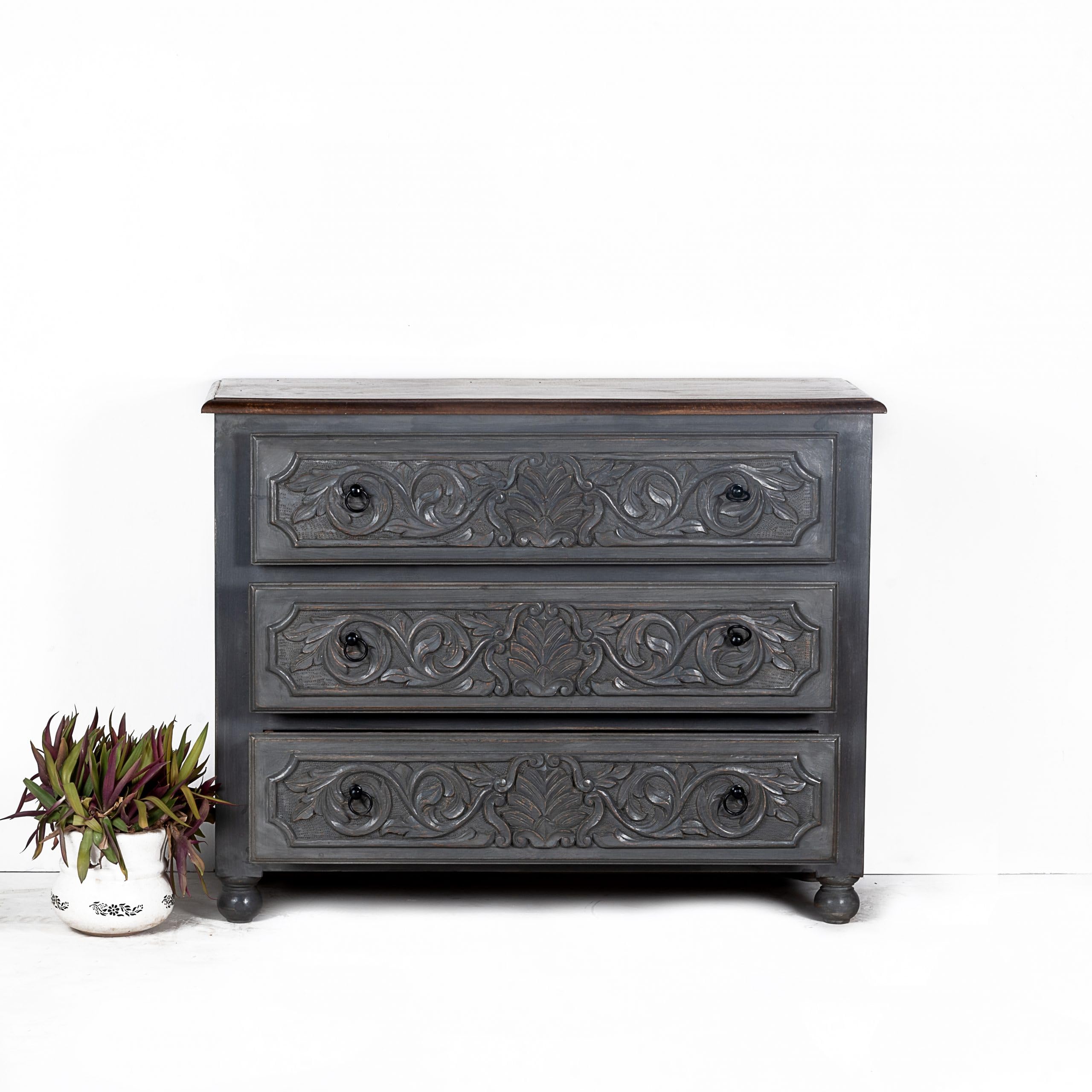 Fursntreet Wooden Chest of Drawers (Grey Finish) | 3 Drawer Storage Cabinet with Carved Design | Vintage Style Dresser for Bedroom, Living Room & Home Organization-image-38