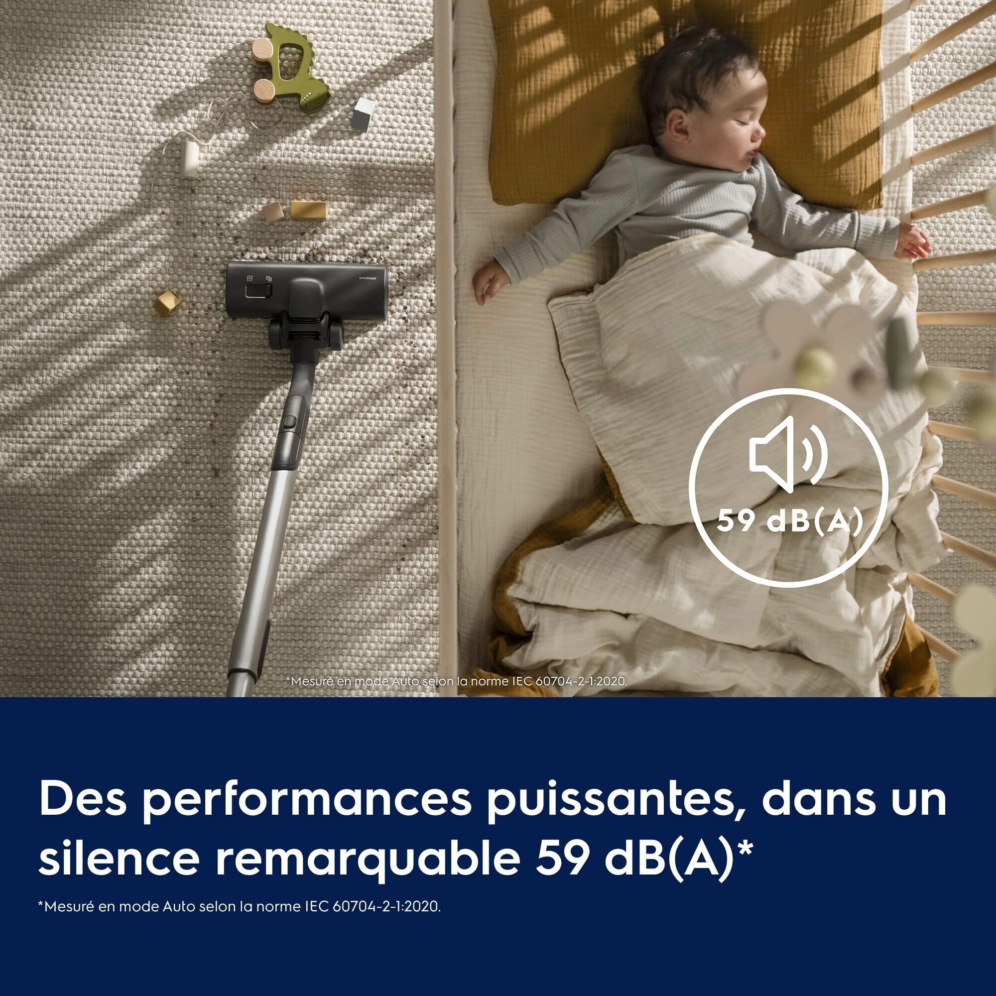 Electrolux 700 Silent Aspirateur avec Sac EB71U2LDB, Ultra Silencieux 59 DB, Brosse AllFloor Auto Tous Sols, Filtre Hygiène E12 Lavable, Rayon d’Action 12 m, 3,5 L, Bleu Denim Clair