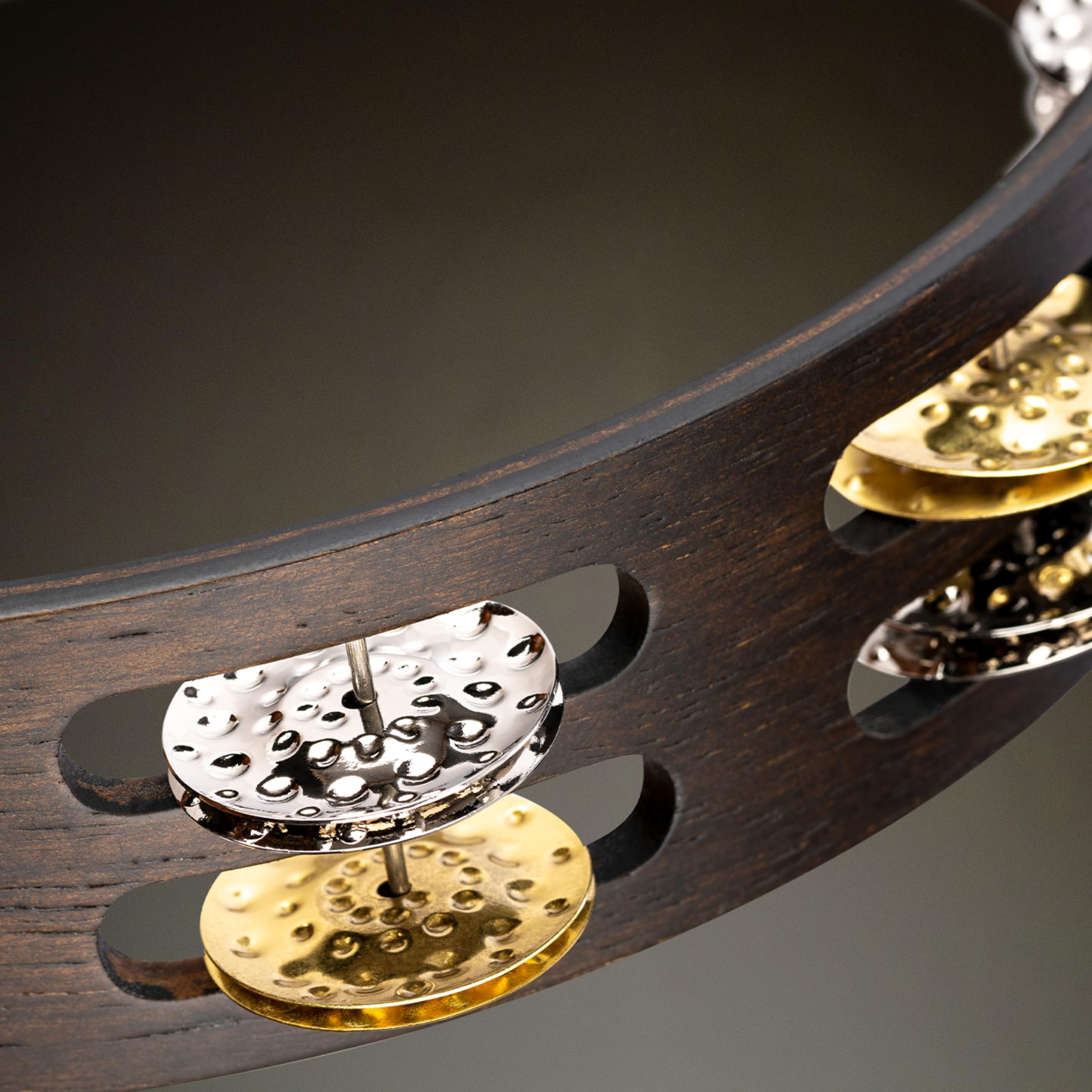 Meinl Percussion Vintage Wood Tambourine - 2-reihiges Tamburin - Durchmesser 10 Zoll - Siam Eiche / Messing und Stahl, Walnut Brown / Natur (TA2VM-WB) | Tamburin mit 2 Reihen Jingles, Durchmesser 10 Zoll, Holz, Stahl und Messing