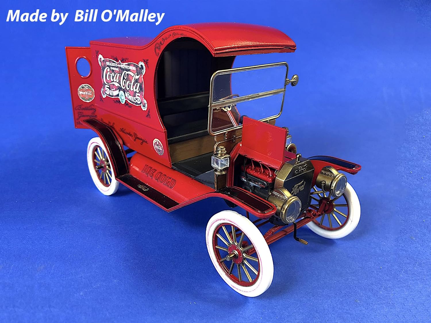 ICM 24008 Plastic Vehicle Model Kit T 1912 Light Delivery Car - Scale 1:24