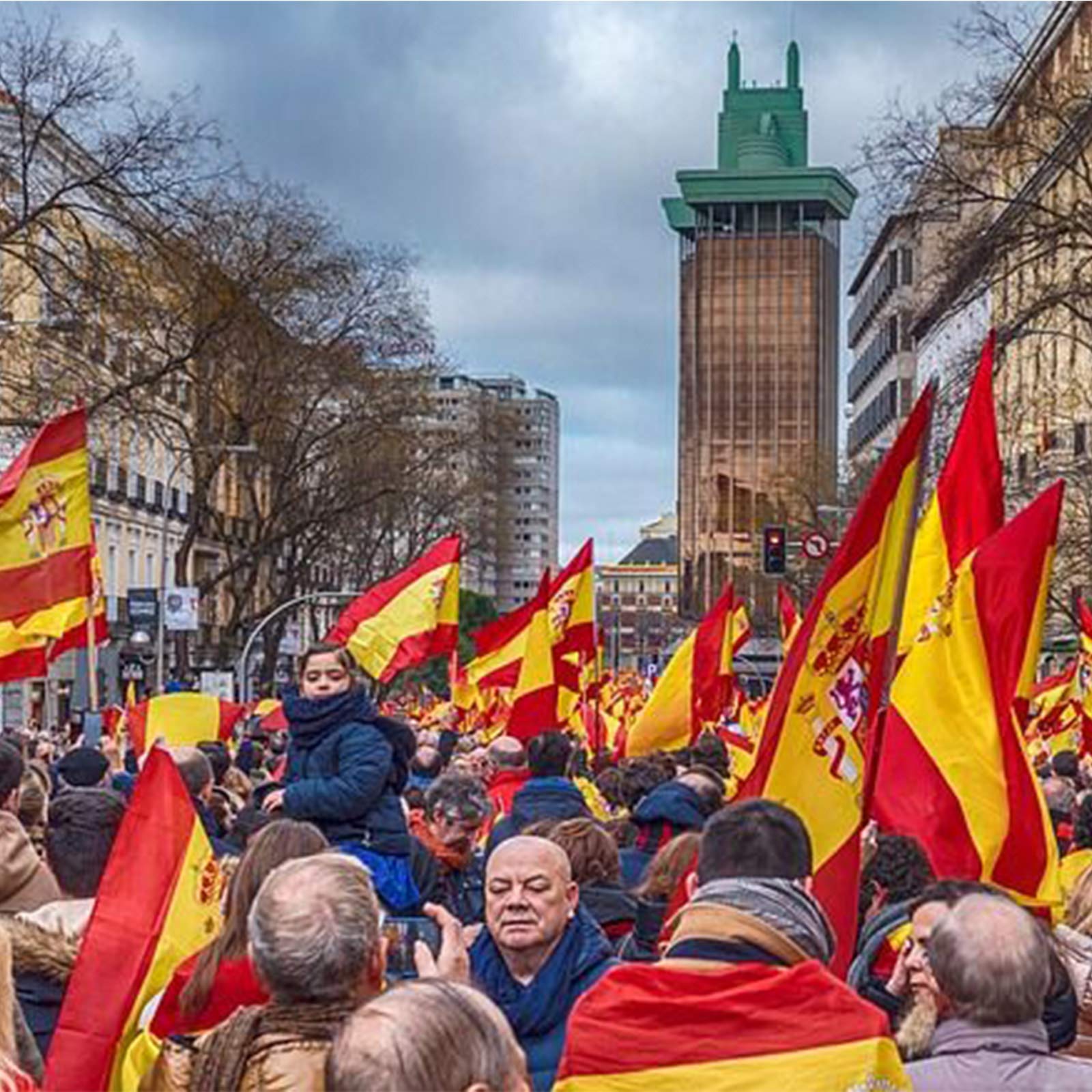 180cm Kit de Asta de Bandera de Aluminio con Soporte Asta de Bandera de Acero Inoxidable, kit de Barra de Bandera de Montaje en Pared Exterior con Anillos Giratorios, Incluye Bandera Española