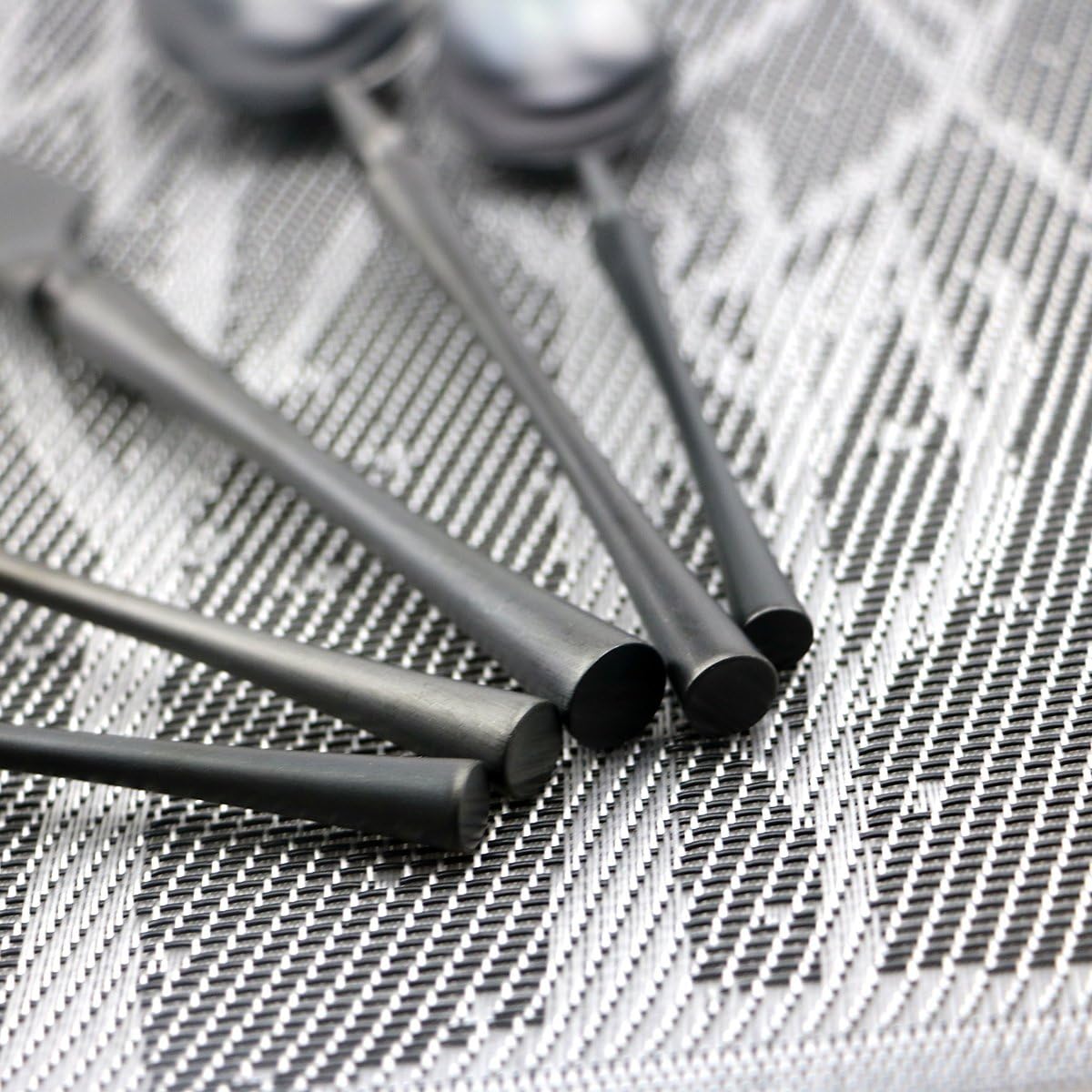 JASHII 20 Piece Matte Black Flatware Set - Dishwasher safe, Black 18/10 Stainless Steel Cutlery Set Service for 4 With 4 Soup Spoons, 4 small Spoons, 4 Knifes, 4 Forks, 4 small Forks