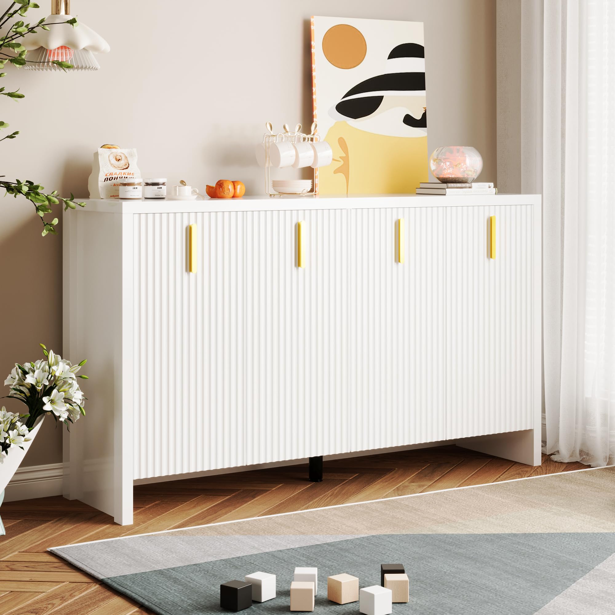 Modernes Sideboard mit gerillter Front und eleganten Metallgriffen – Aufbewahrungsschrank für Flur, Wohnzimmer oder Esszimmer – geräumige Fächer mit höhenverstellbaren Einlegeböden (Weiß)