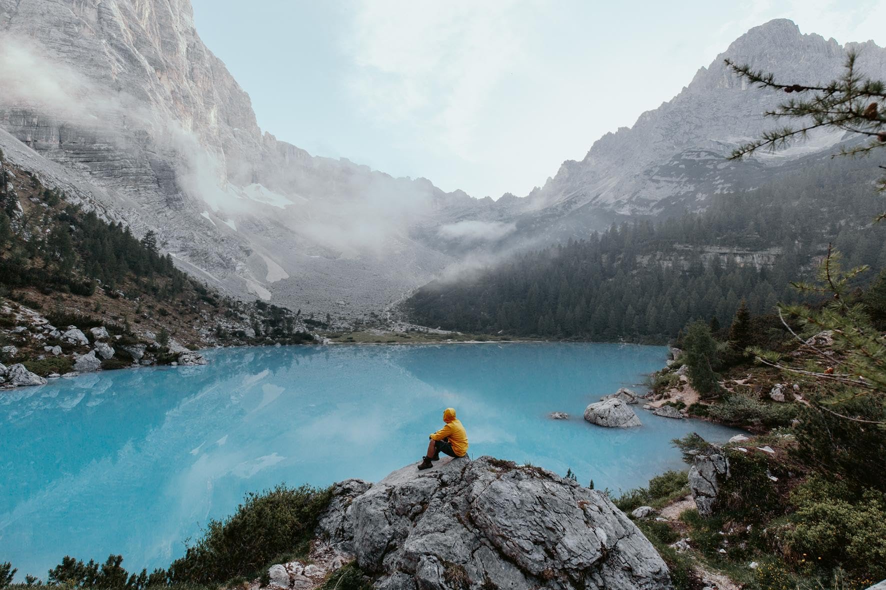 Escape Discovering the Dolomites. A Visual Journey and Adventures /anglais/allemand