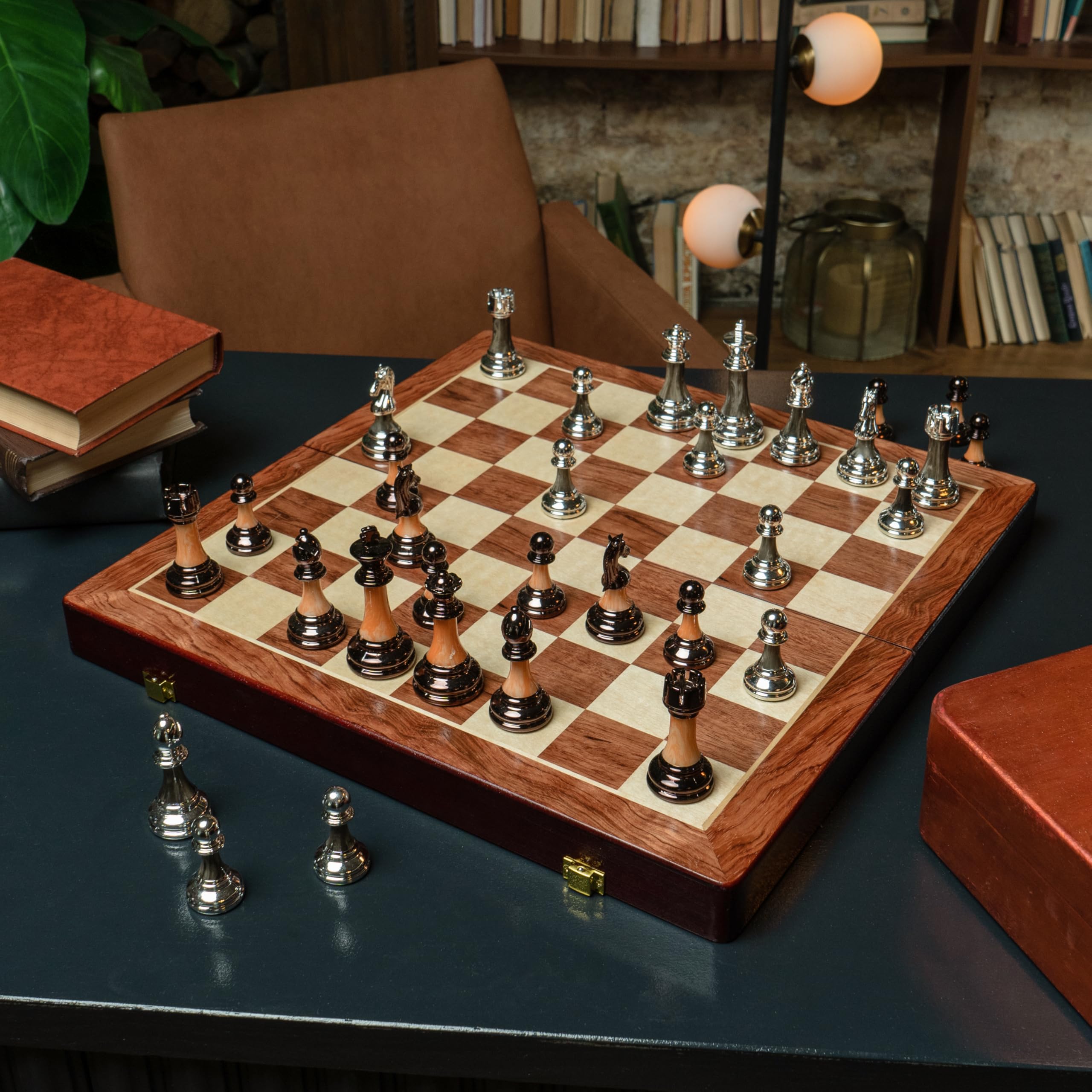 Premio Scacchiera in Legno - Scacchiera Pieghevole con Pezzi di Scacchi Appesantiti in Acrilico - Set di Scacchi in Legno Fatto a Mano - Giochi di Societa per Adulti