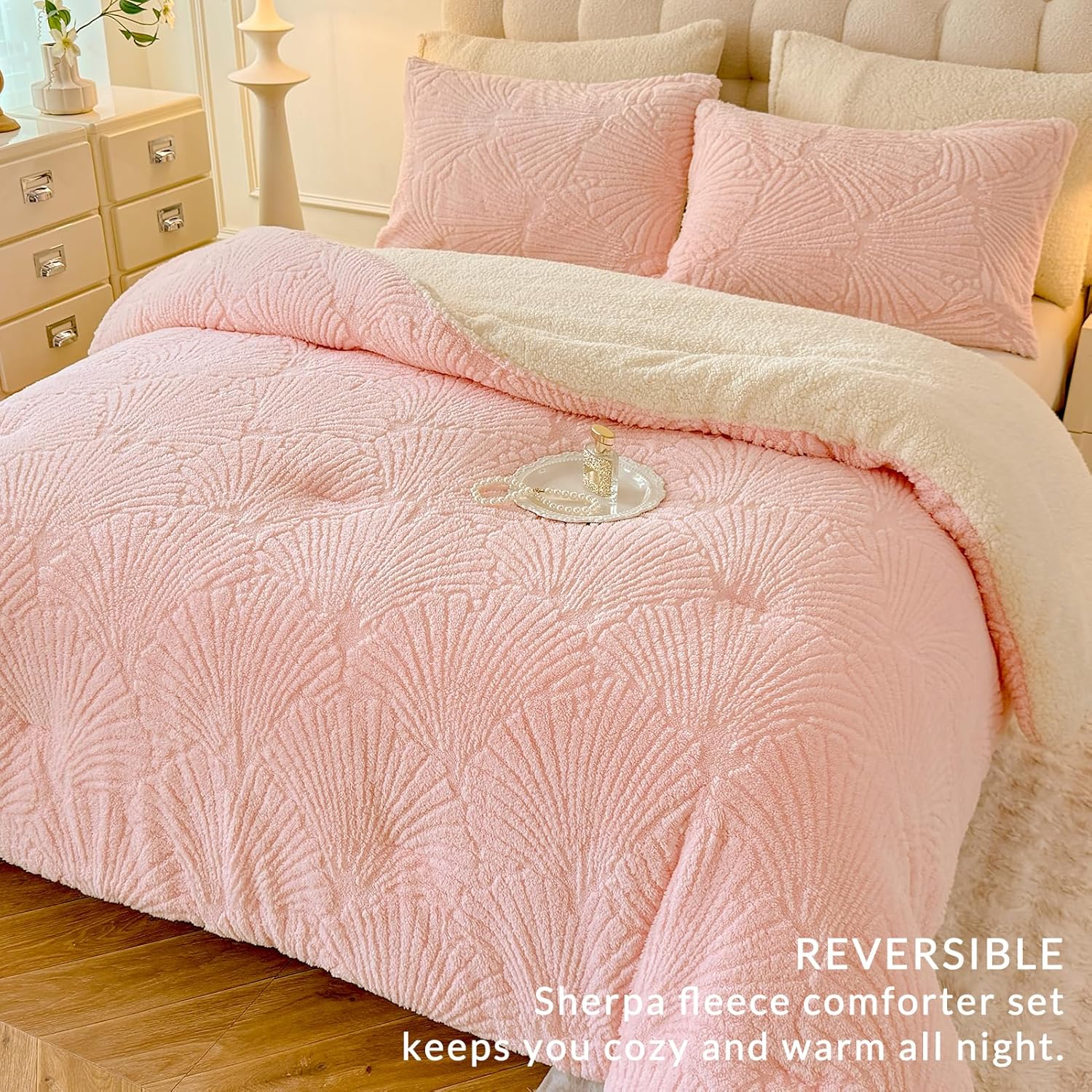 seashell jacquard sherpa comforter set warm cozy premium bedding 3 pieces, full/queen size geometric pattern quilt comforter with 2 pillowcases(90"x90" light pink) light pink queen(90"x90")