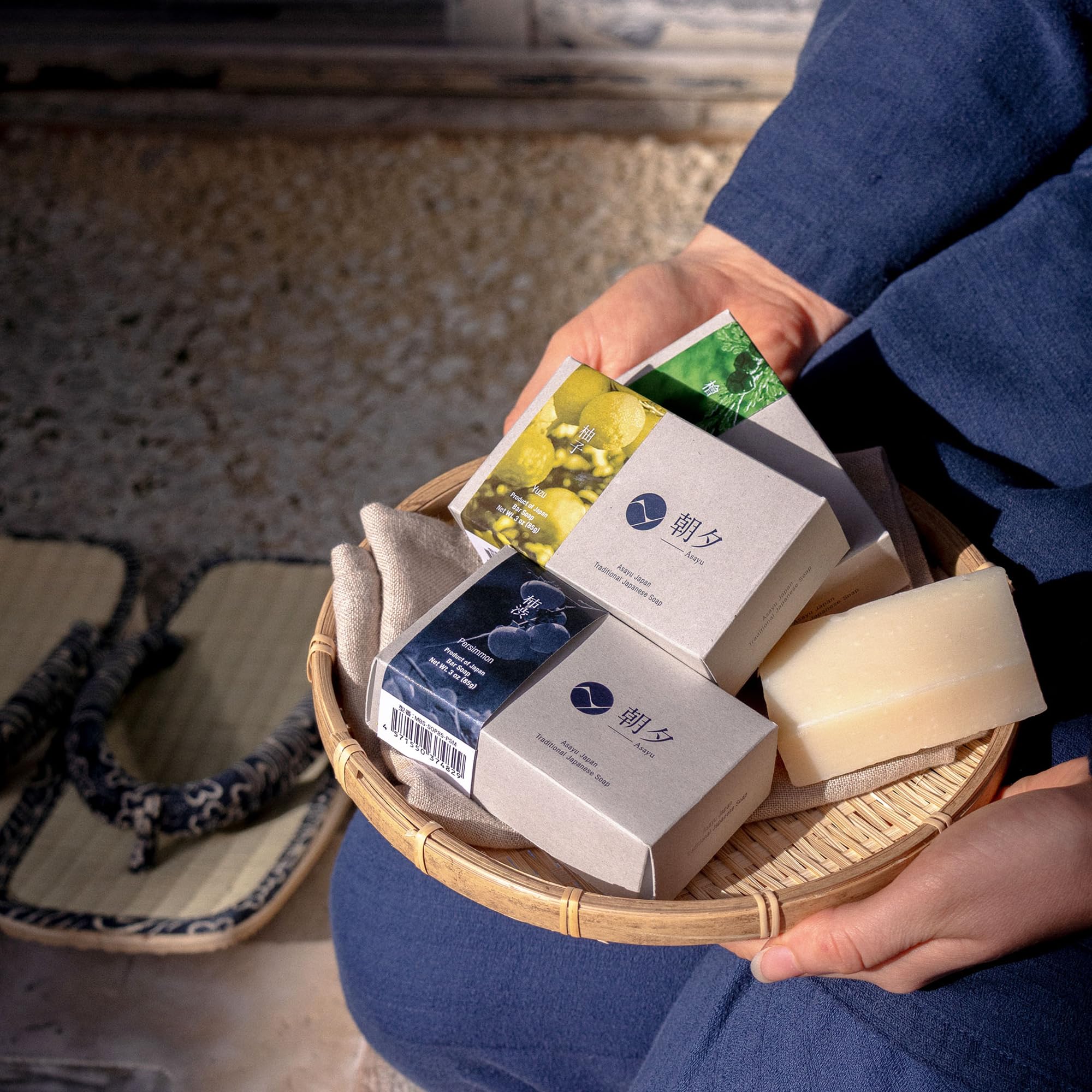 Asayu Japan Körperseifen-Geschenkset - Kaki, Hinoki, Yuzu - 3er-Pack, je 85 g (3 x 85 g), natürliche Körperseife für Männer und Frauen, sanft zu allen Hauttypen