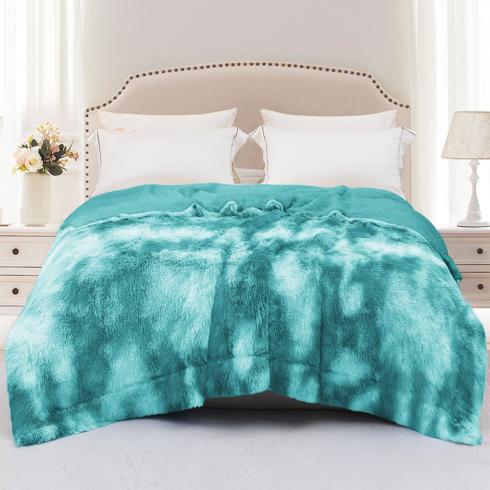Amazon.com: Exclusivo Mezcla Twin Size Faux Fur Bed Blanket, Super Soft  Fuzzy and Plush Reversible Sherpa Fleece Blanket and Warm Blankets for Bed,  Sofa, Travel, 60X80 inches, Teal : Home u0026 Kitchen