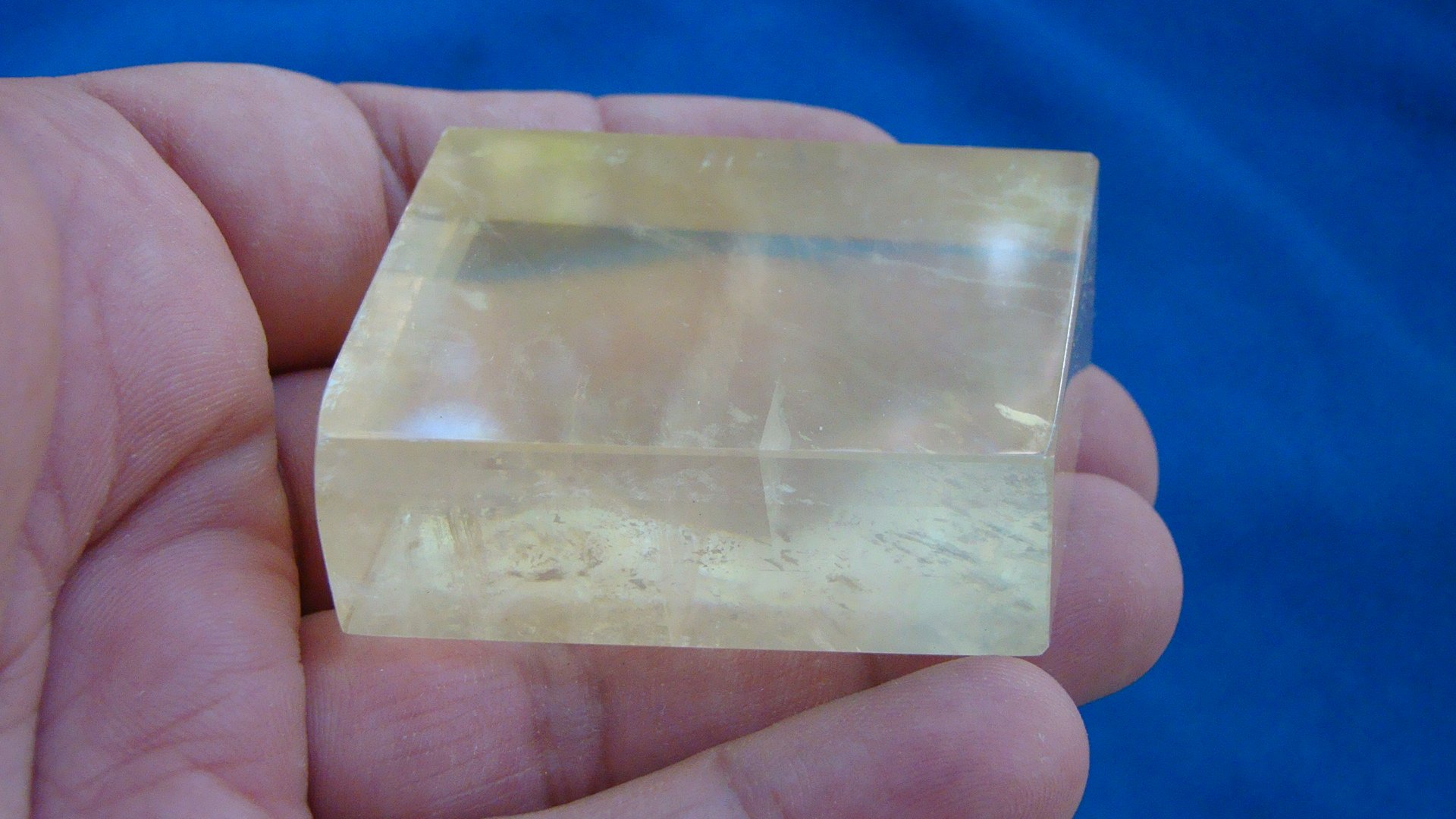 Ham4616 Yellow Calcite Rectangular Natural Crystal