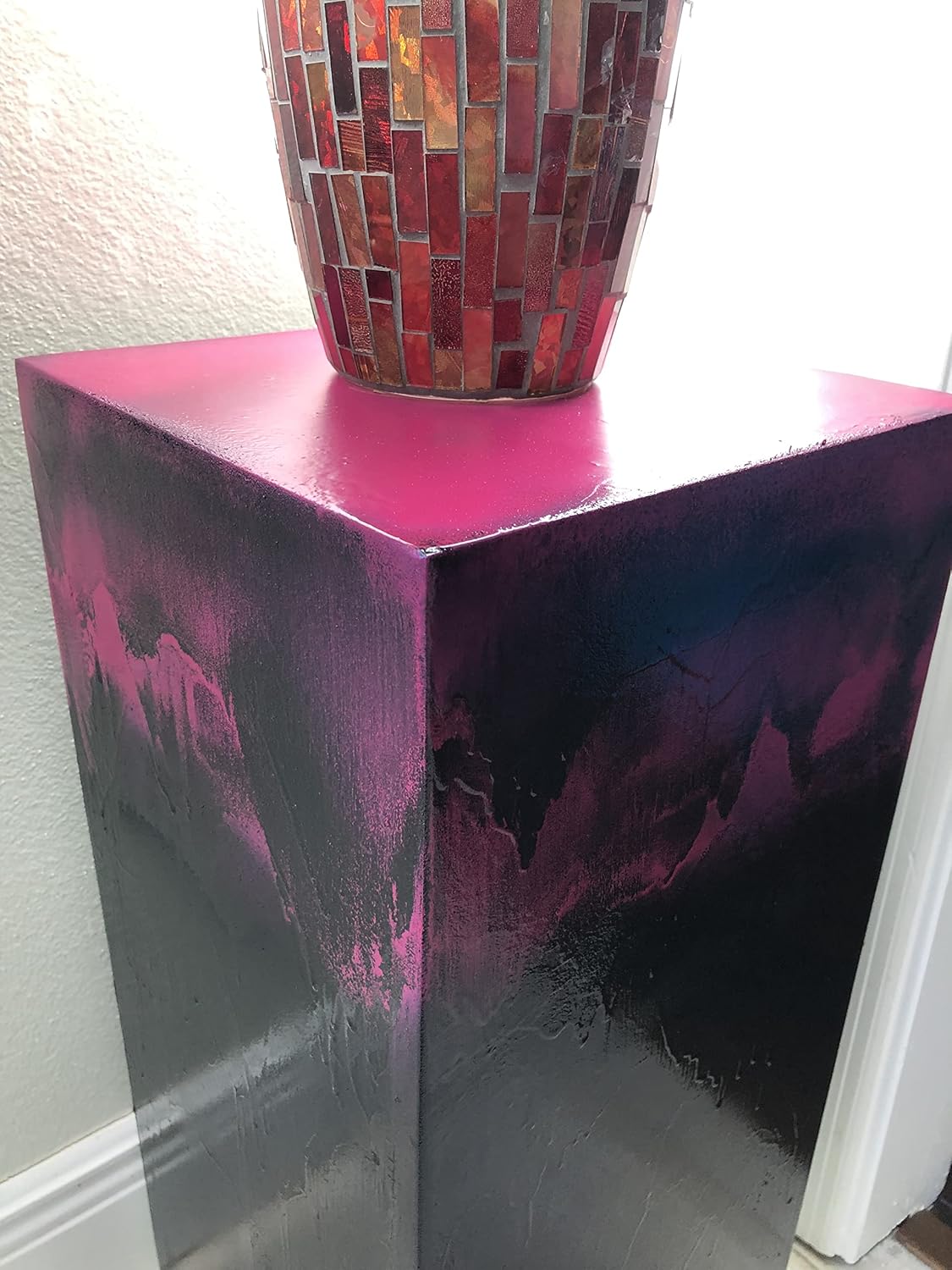 IGC Hot Pink/Black Wood Pedestal - Flow Art Design - Decorative Distressed Vintage Wooden Modern Art Stand Display Side Table - Handmade Decorative Vintage Wood Modern Art (10")
