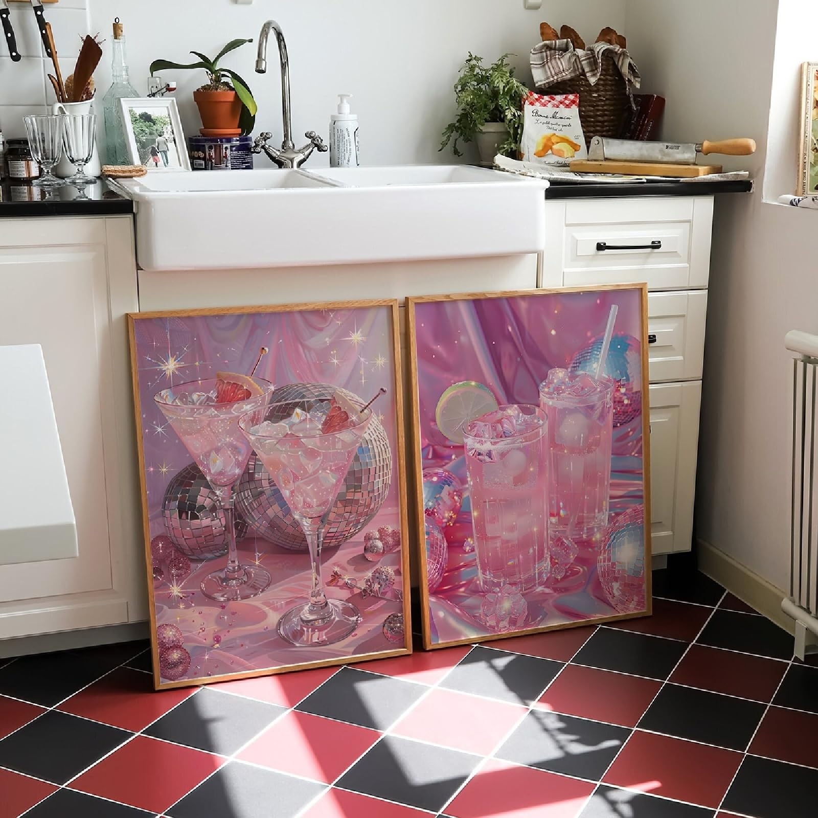 ZBELLO Set of 2 Posters, 2D Flat, Pink Cocktails Drink Poster, Retro Sparkly Martini & Highball Prints, for Preppy Room, Pink Room, Living Room, Bedroom, Frameless (40x50cm)
