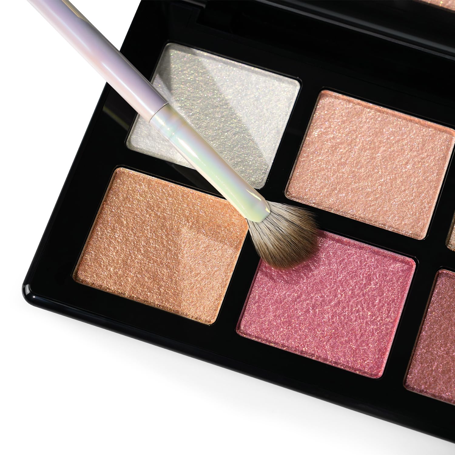 PAC X SARAH Fan-Tastic Highlight Brush 2