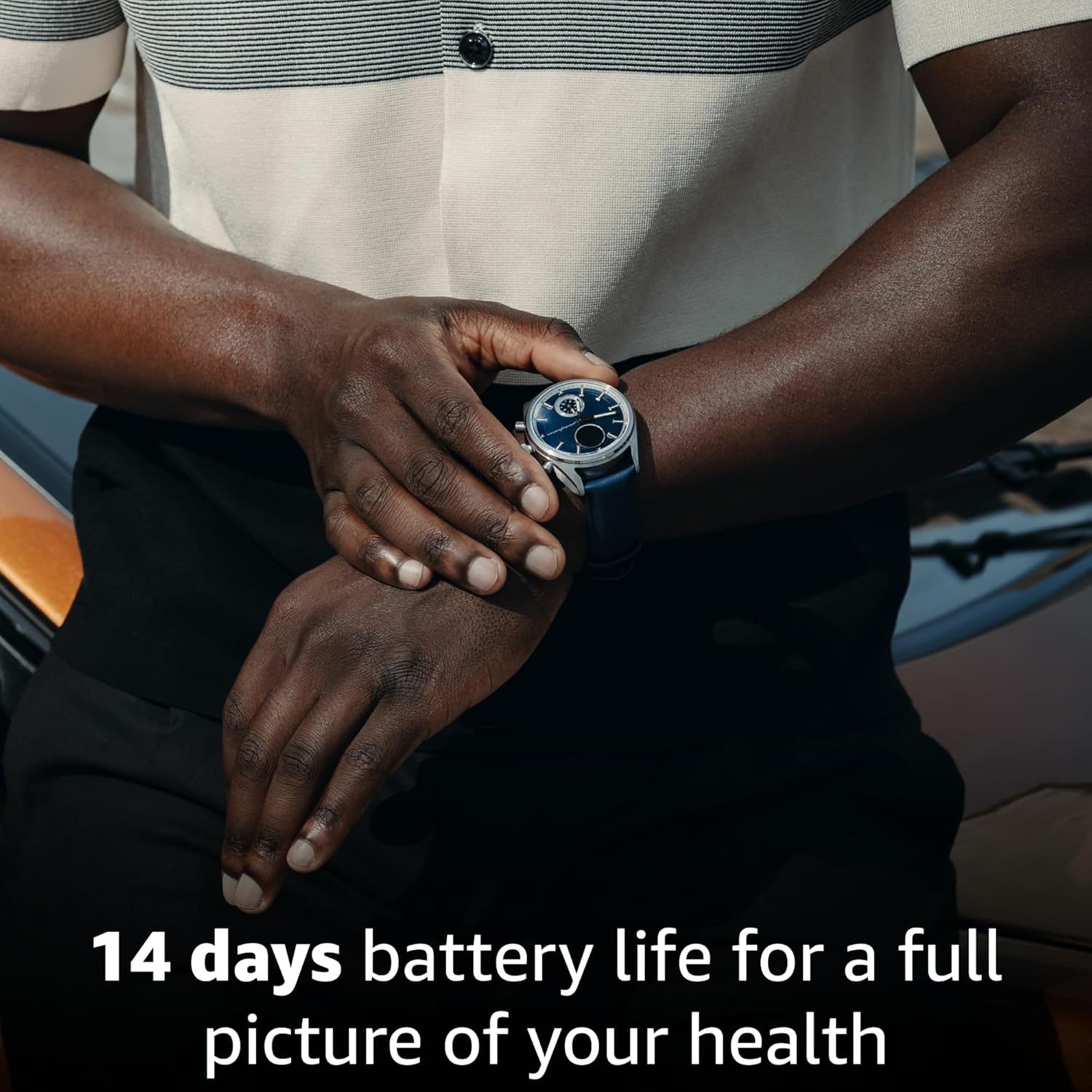 A person wearing the Pininfarina Sintesi Smartwatch, looking at the time, with text overlay indicating '14 days battery life for a full picture of your health'.