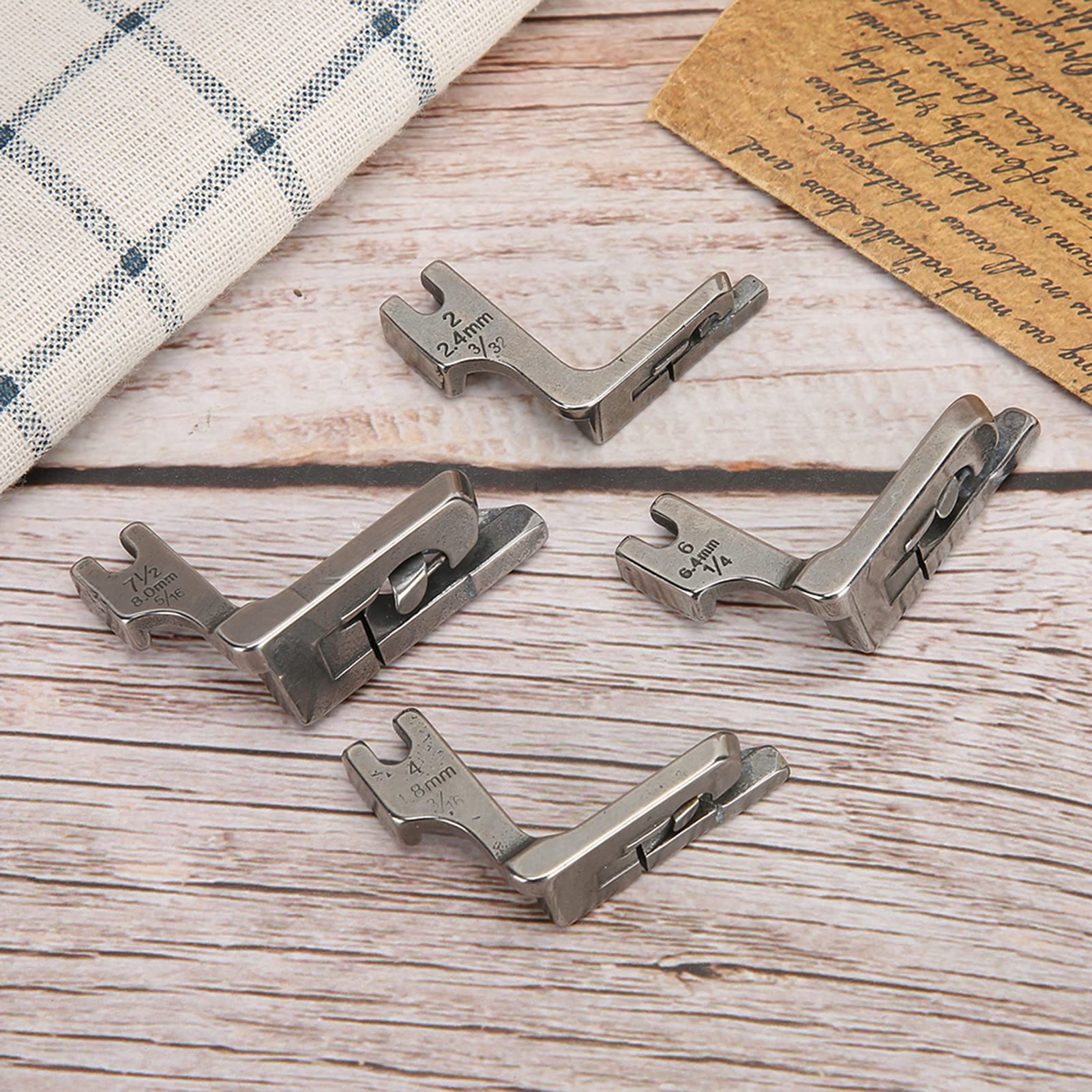 Lot de 4 Pieds-de-biche à Ourlet Roulé en Acier Inoxydable, Accessoires pour Machine à Coudre Industrielle