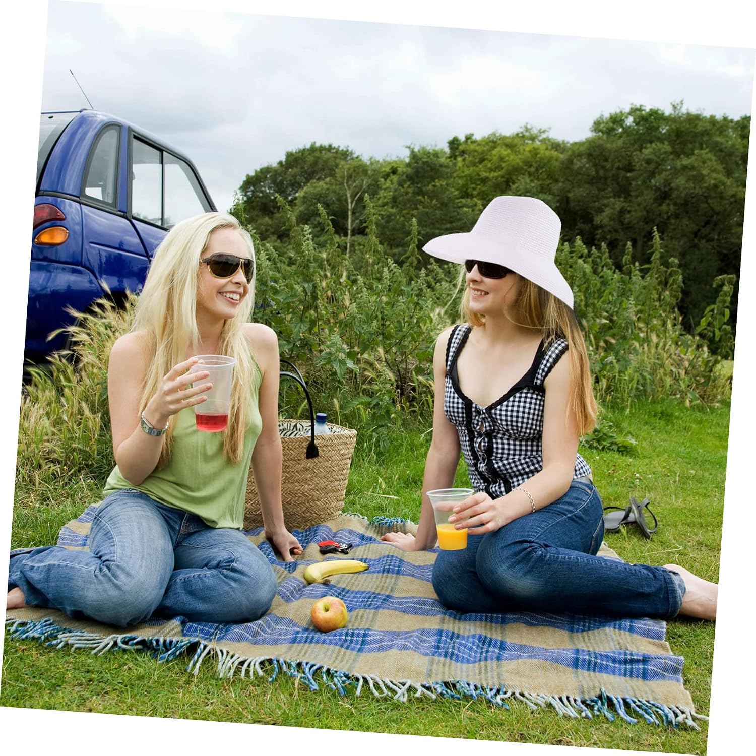 White Straw Woven Sun Hat Large Brim for Outdoor Use