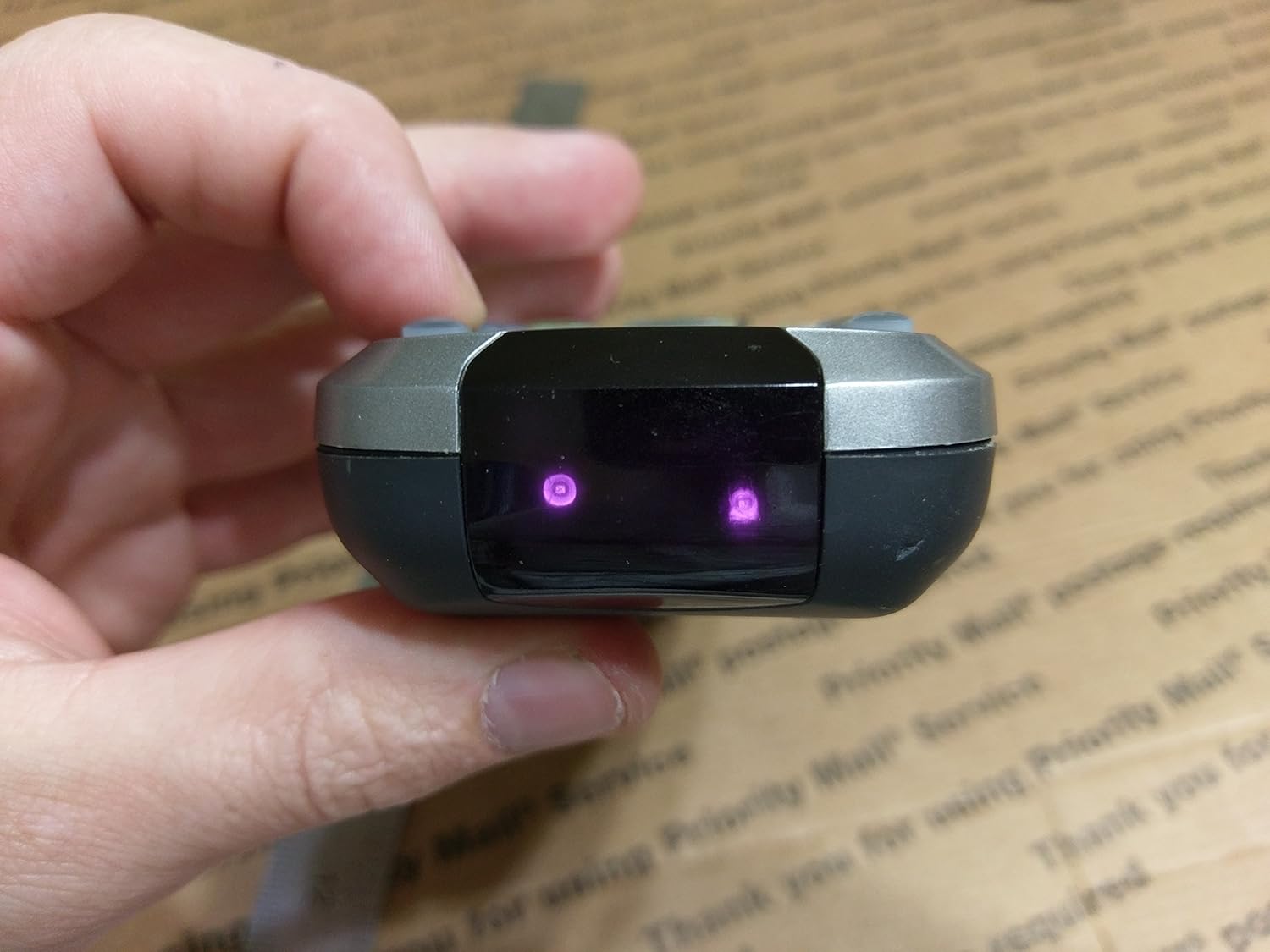 สูงสุด view of the Universal Remote Control MX-350 Osiris, showing the infrared (IR) and radio frequency (RF) emitters.