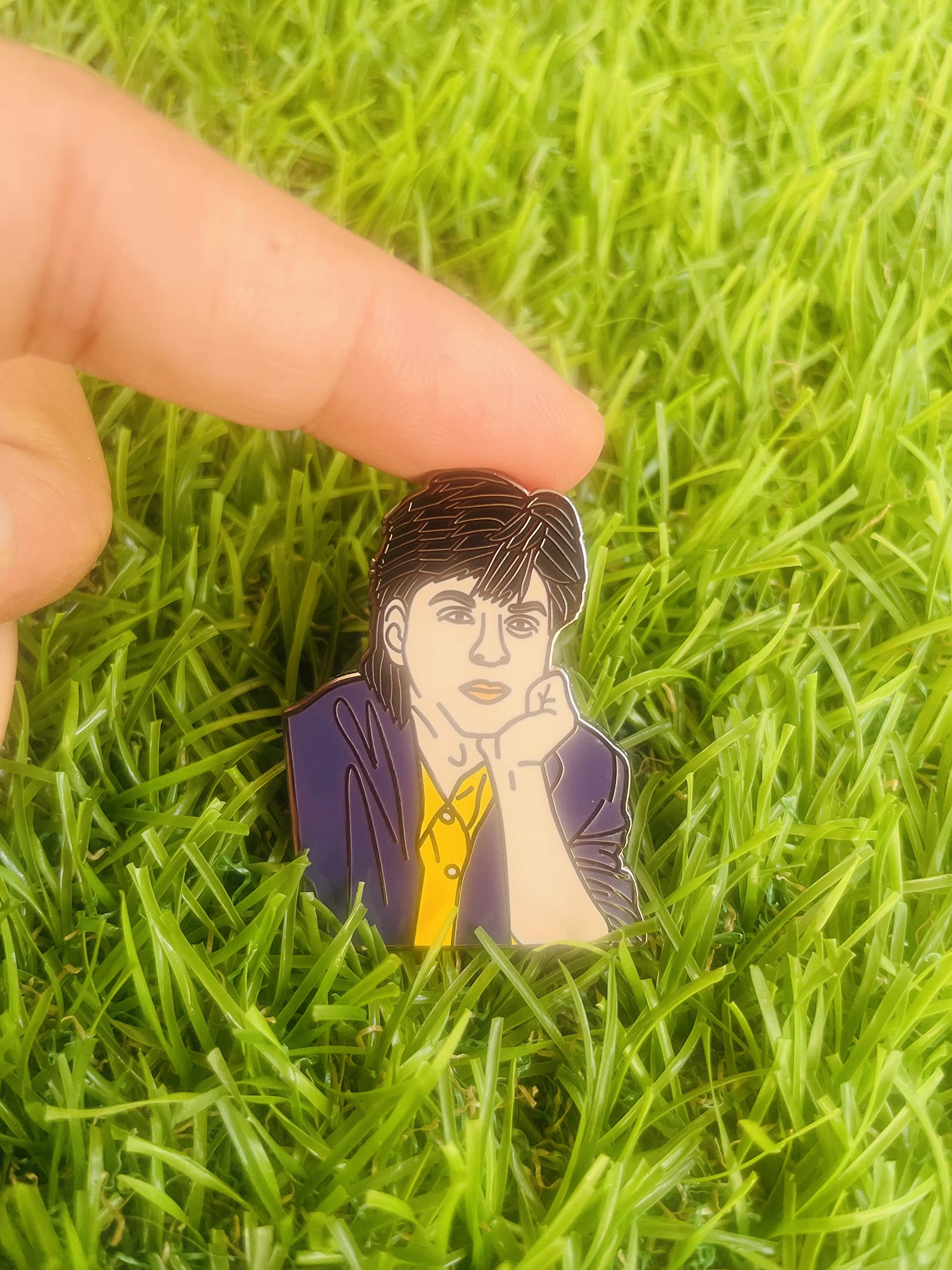 Classic Shahrukh Enamel Pin