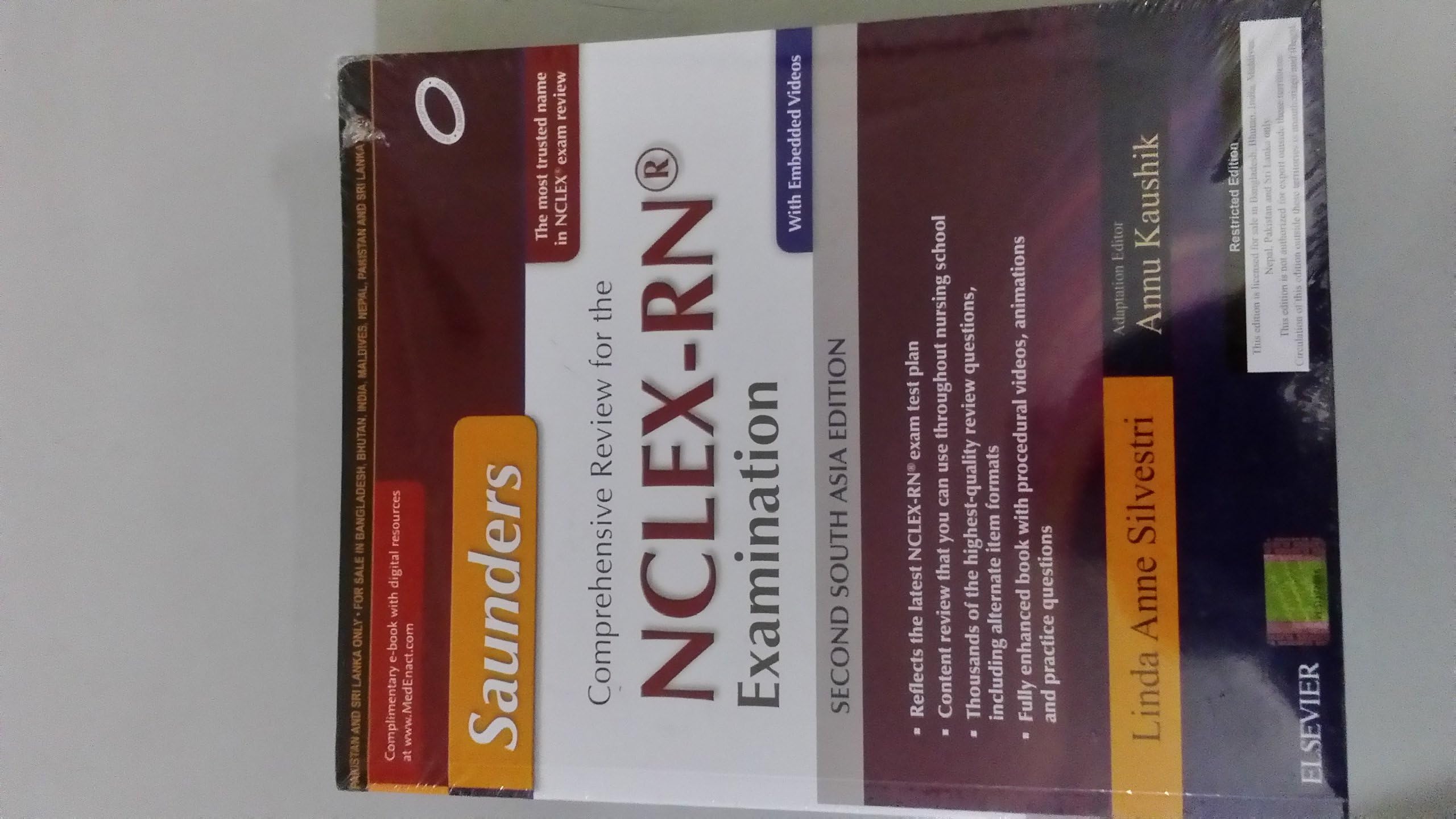 SAUNDERS COMPREHENSIVE REVIEW FOR THE NCLEX-RN EXAMINATION 2/S.A.E Paperback – 1 January 2017