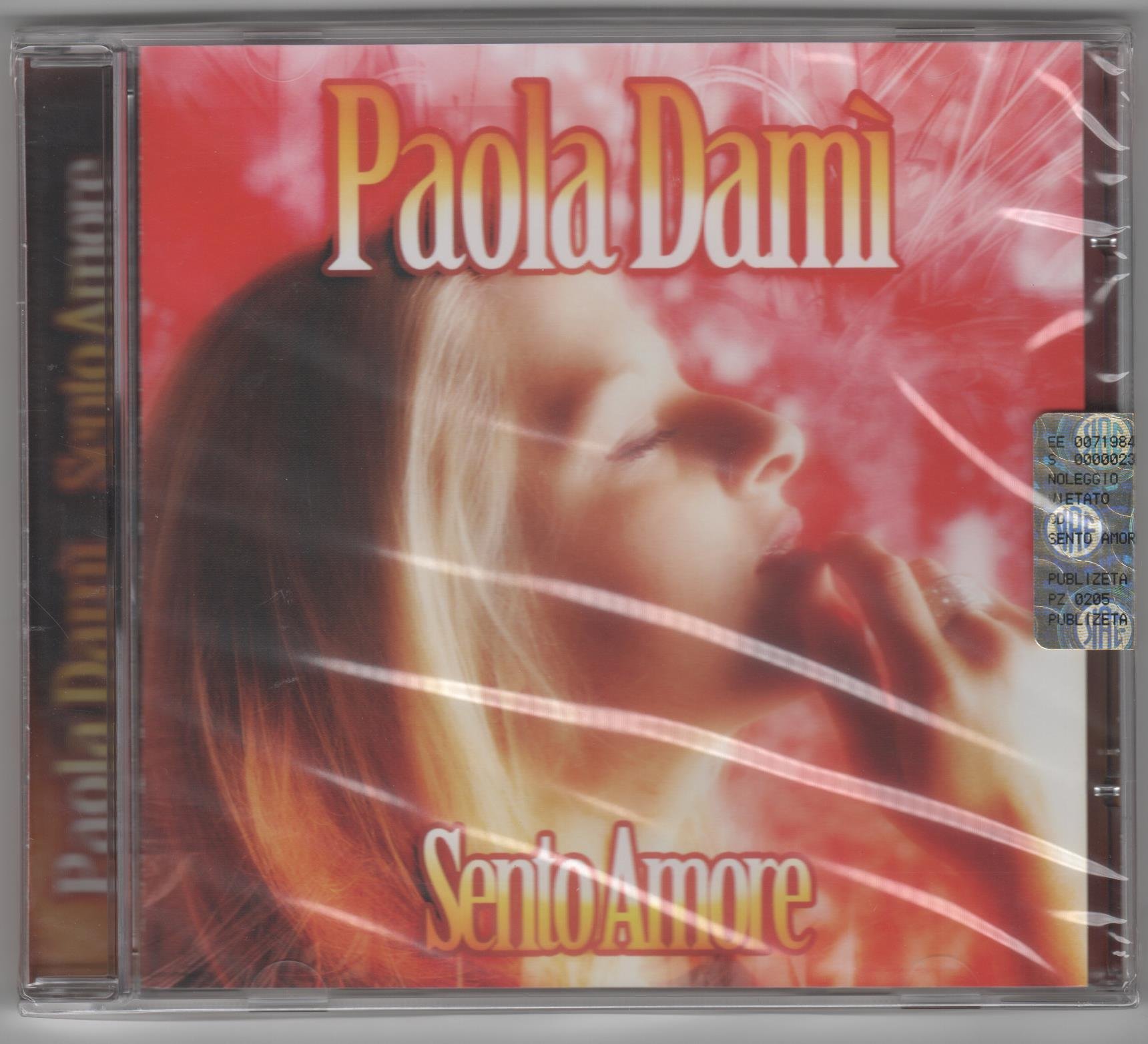 PACCHETTO 5 CD LISCIO...PAOLA DAMI' FOREVER E UN CD OMAGGIO DI ORCHESTRE VARIE: AMORE CERCASI – SENTO AMORE – GRIDO PIANO – I COLPI DELL'AMORE – MUSICA E SPETTACOLOclean