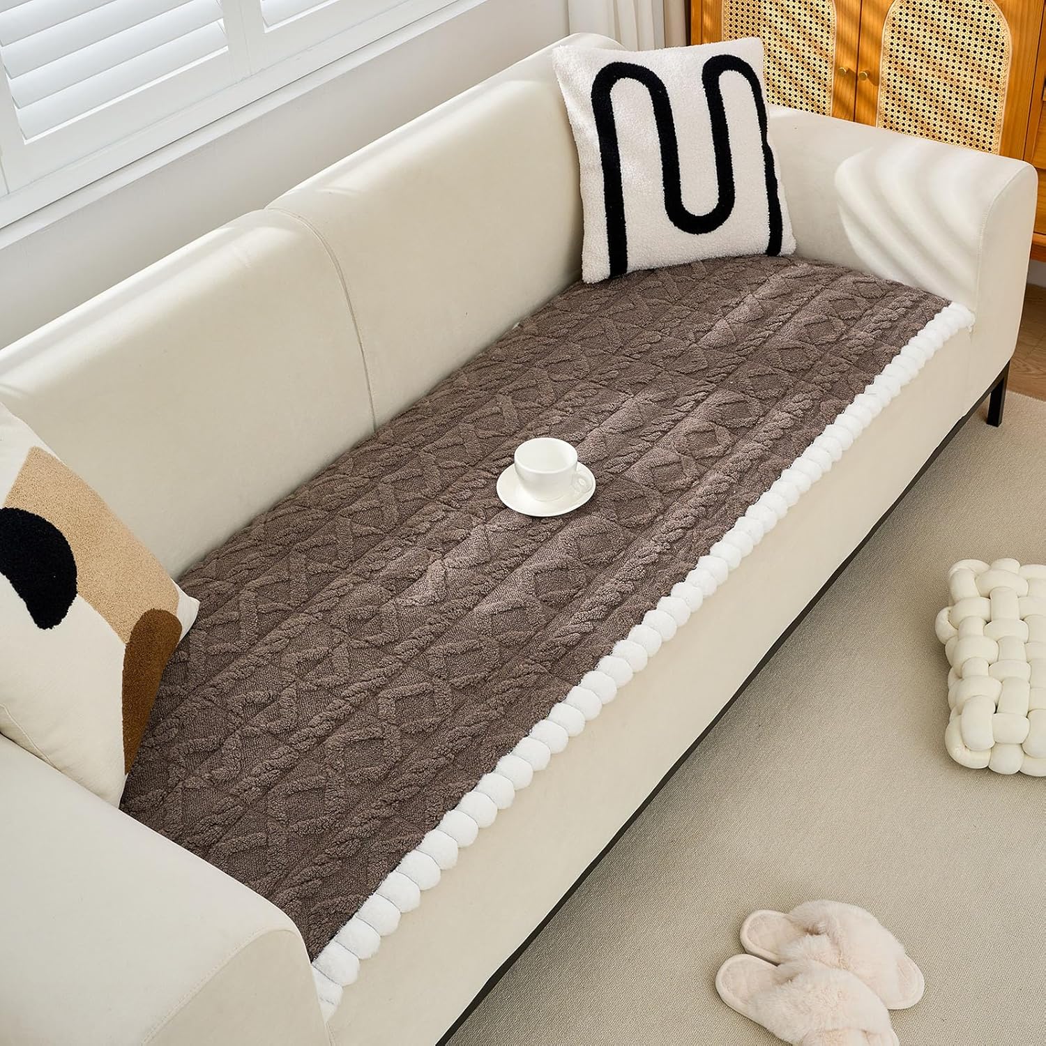 Soft Fleece Couch Cover for 2 Cushion Couch Anti Slip Fluffy Jacquard Sofa Cover Cozy Warm Fuzzy Dog Bed Cover Washable Loveseat Cover Furniture Protector for Pet, Cat (Brown,28"x59")