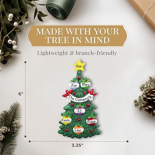 Miniatura 3 de Adorno de Navidad familiar personalizado 2023  Personalización gratuita  Listo en 24 horas  Adorno de árbol con purpurina verde para familia de 6