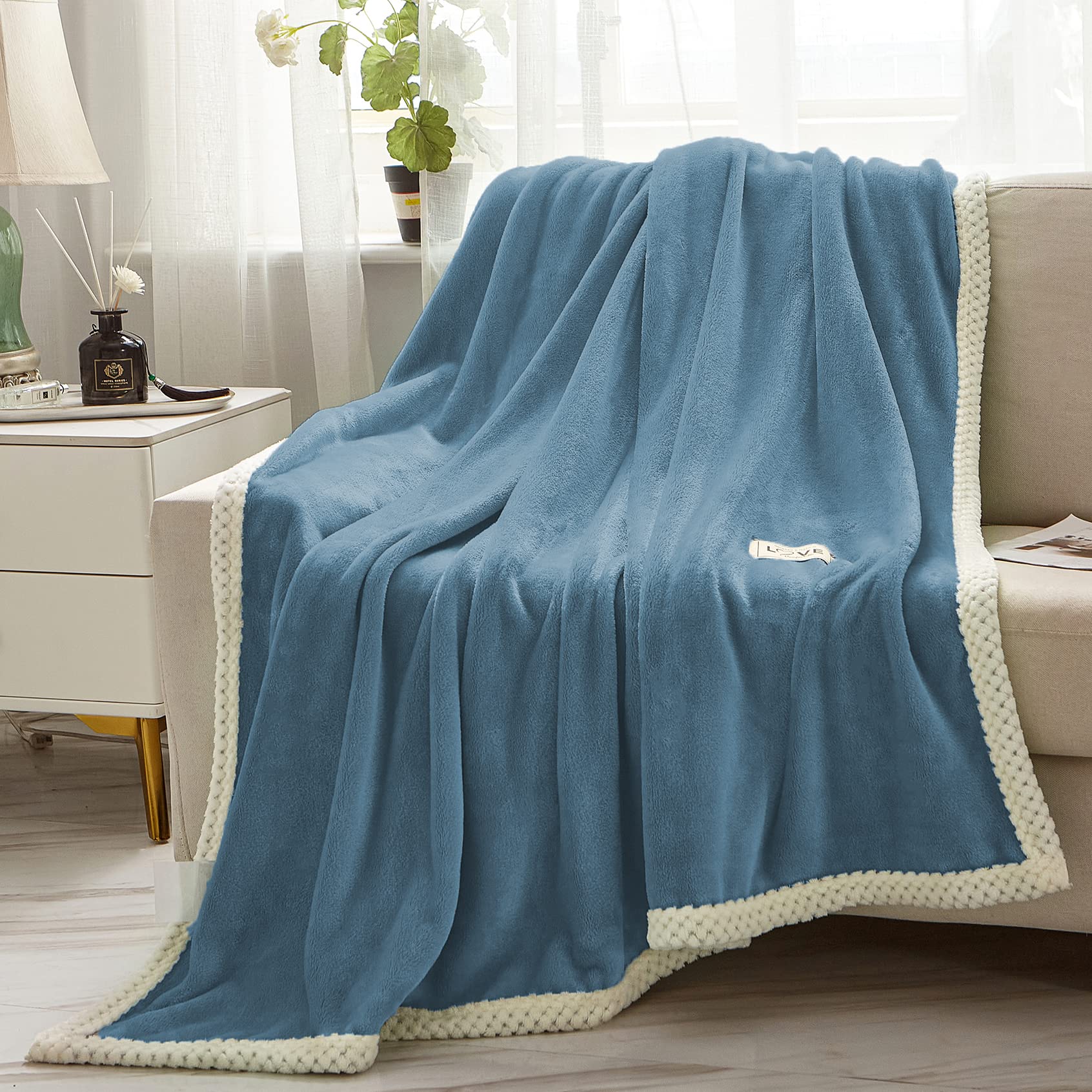 PAUHN Fleece Throw Blanket for Couch 48x80 Nice White Edging Soft Blankets  Warm Plush Fluffy Cozy Thick for Sofa Bed Office Travel(Navy Blue) :  Amazon.ca: Home