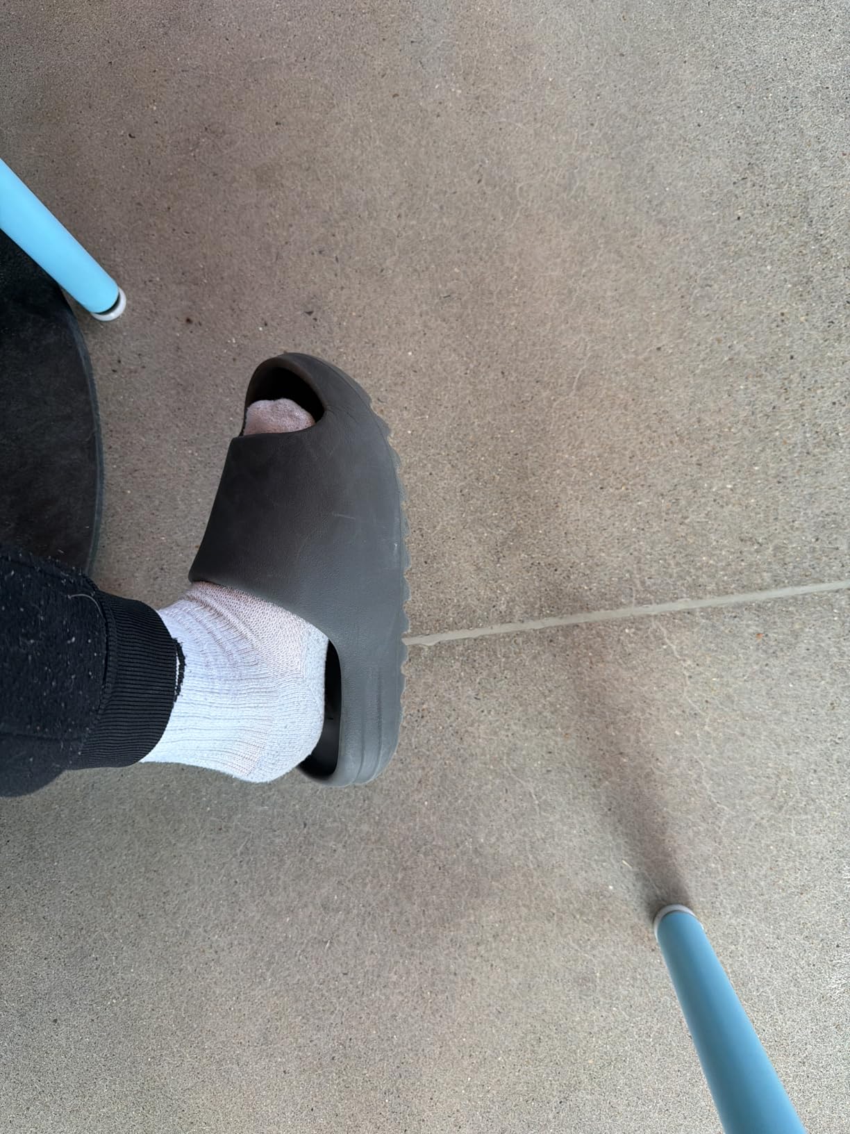 yeezy slides cleaning