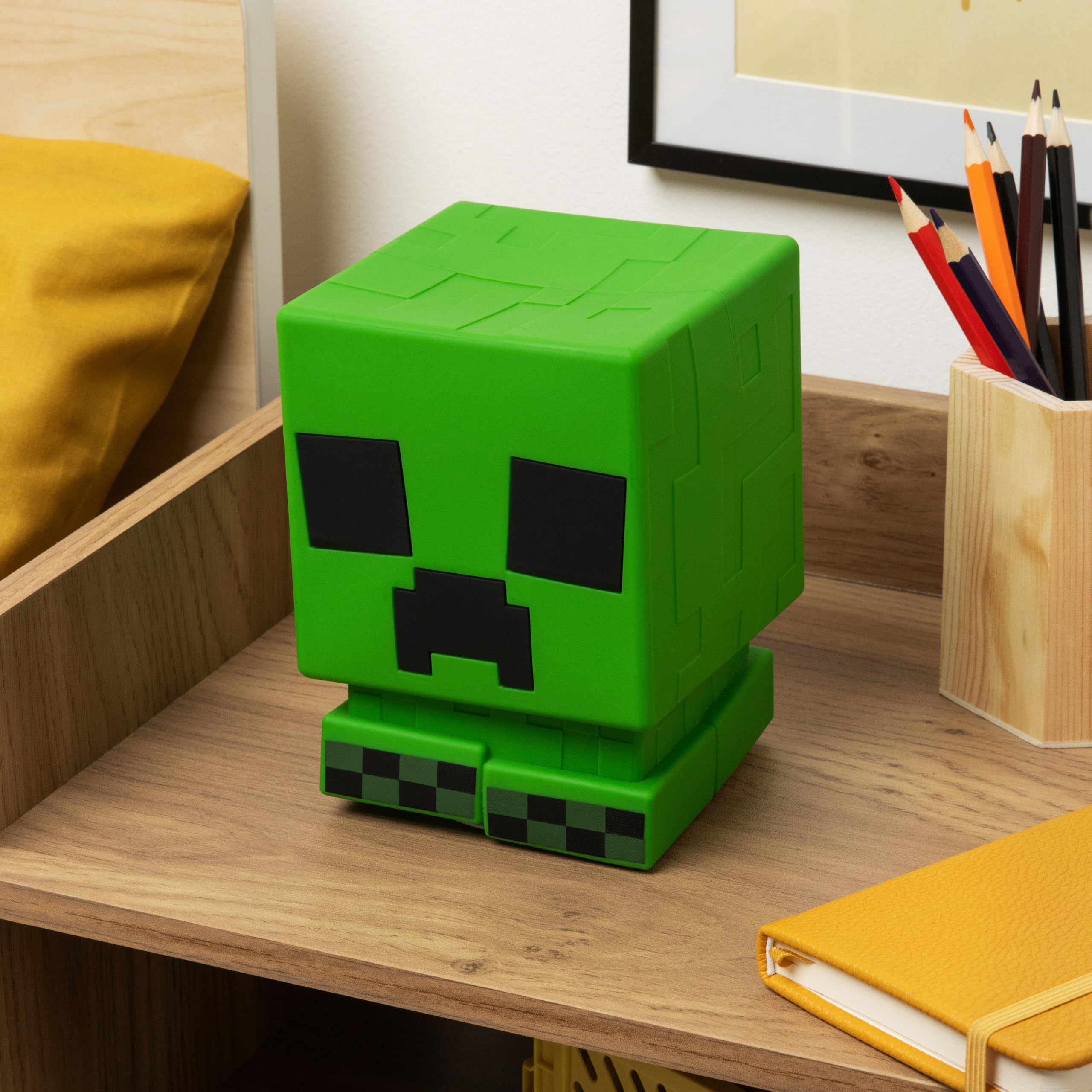 Paladone Minecraft Creeper SquishyGlo Silicone Light - Image 4