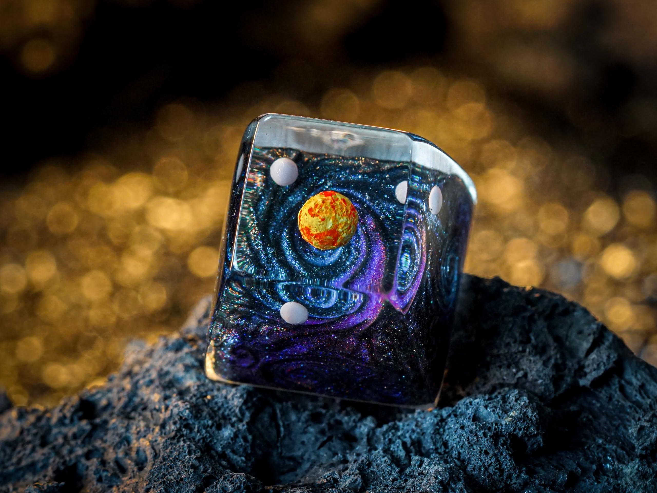Custom Mechanical Keyboard Key Awesome Astronaut Purple Resin Keycap -  Galaxy Artisan Keycap For Mechanical Keyboards Hand-painted Resin Keycap, image size:2560x1920